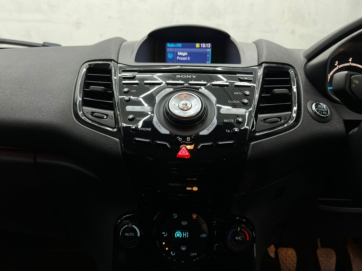 Used Ford Fiesta 2015 for sale - 77945277: Photo 62