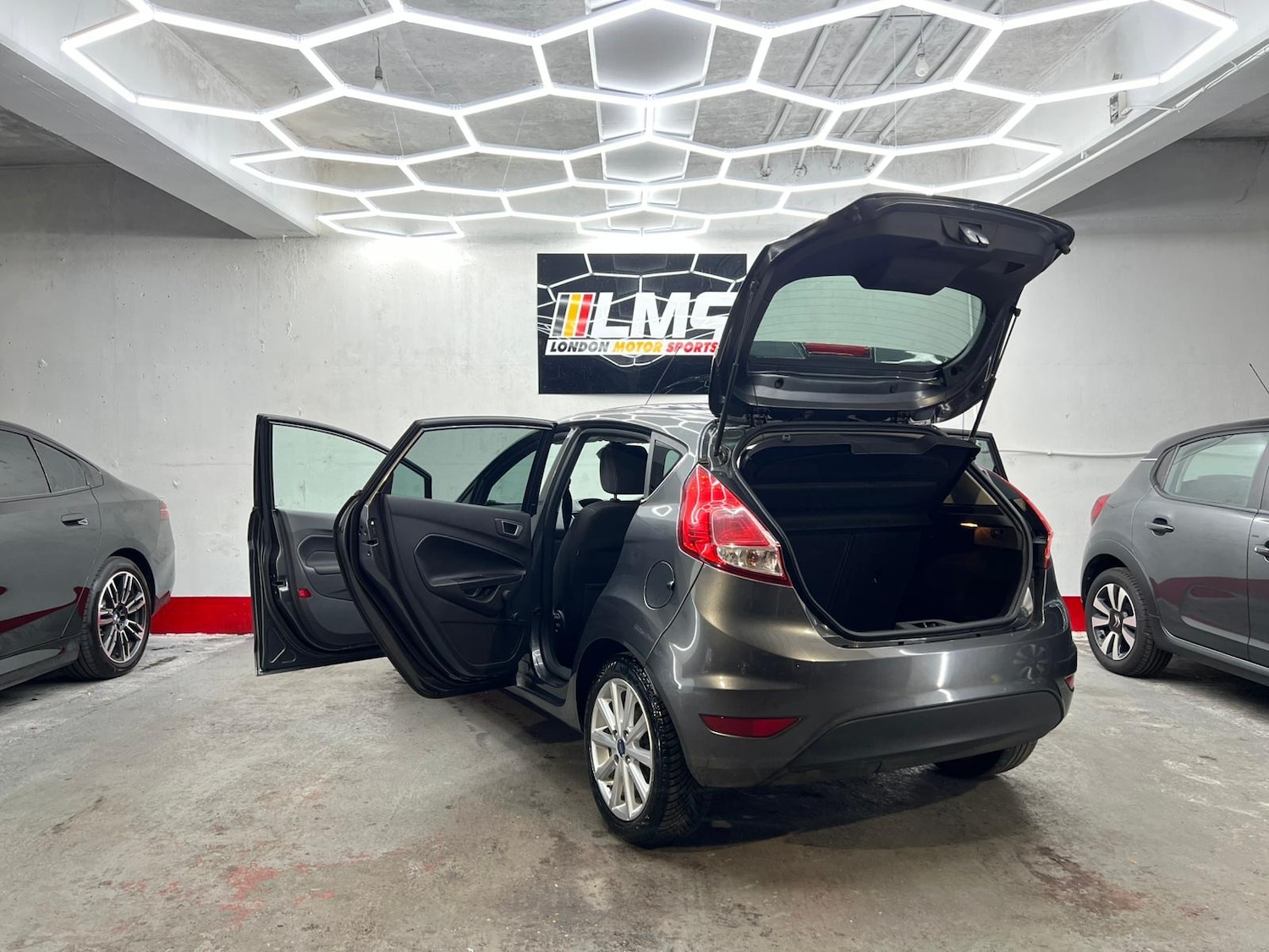 Used Ford Fiesta 2015 for sale - 77945277: Photo 85