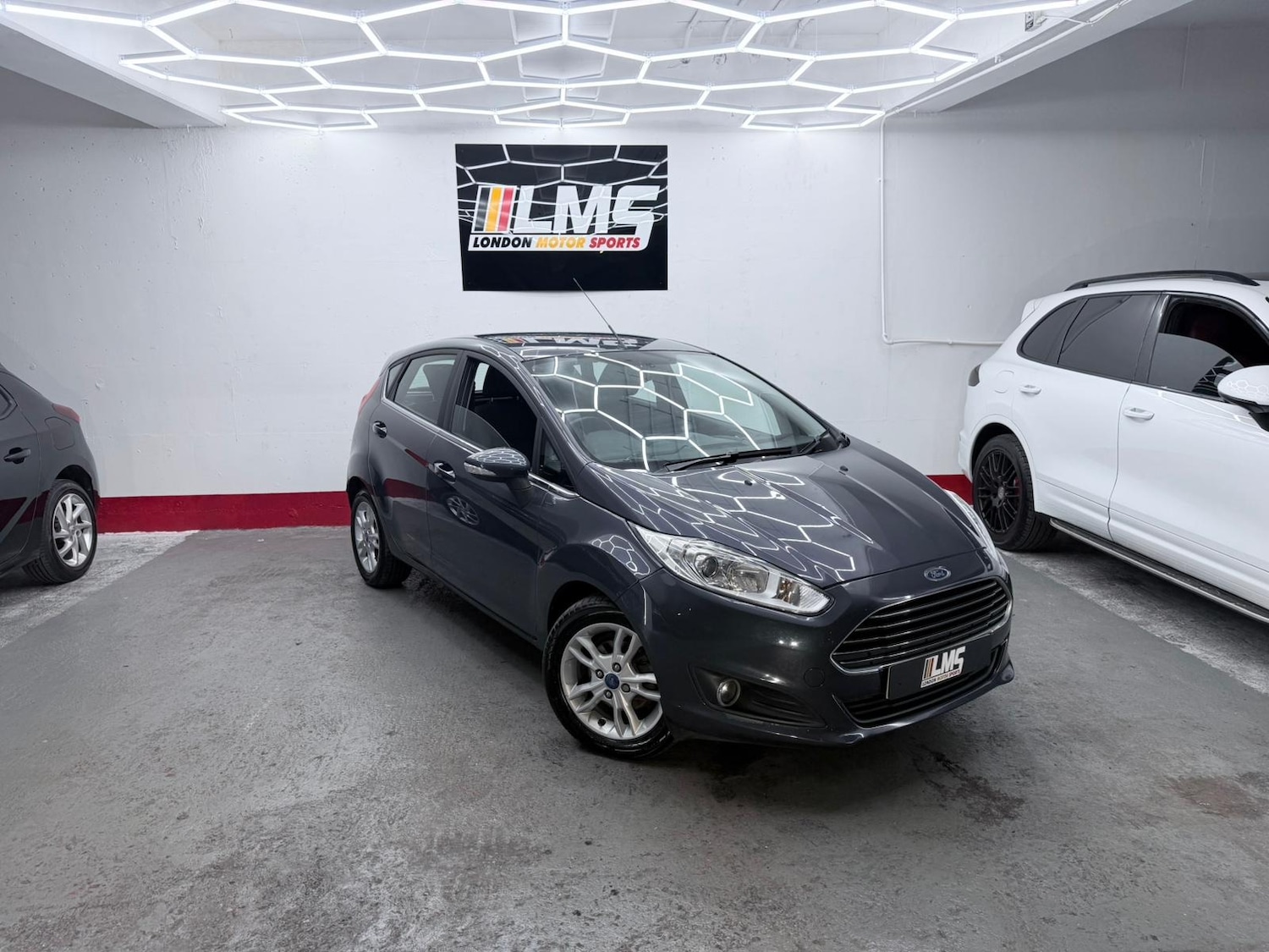 Used Ford Fiesta 2015 for sale - 76476268: Photo 15