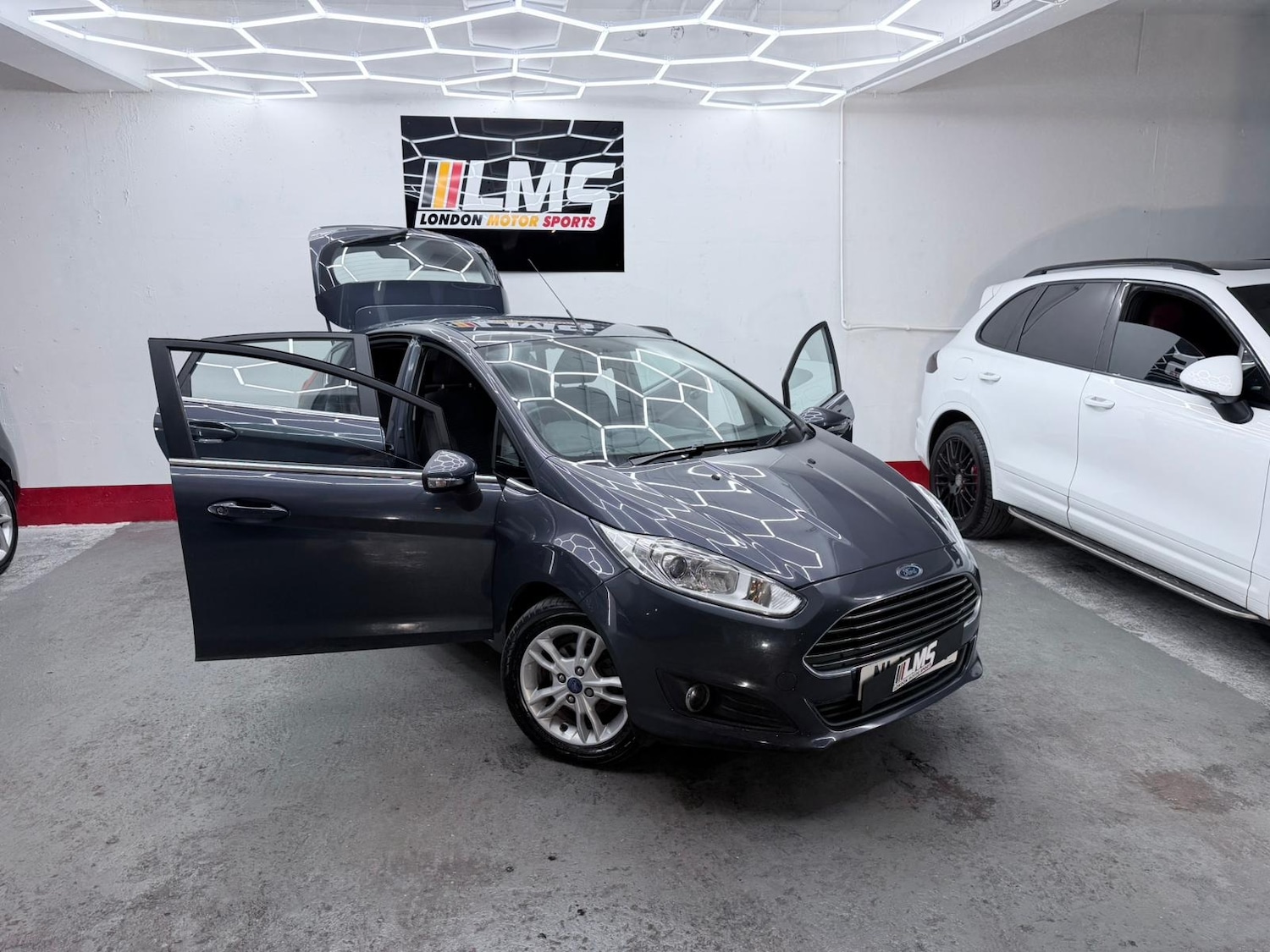 Used Ford Fiesta 2015 for sale - 76476268: Photo 21
