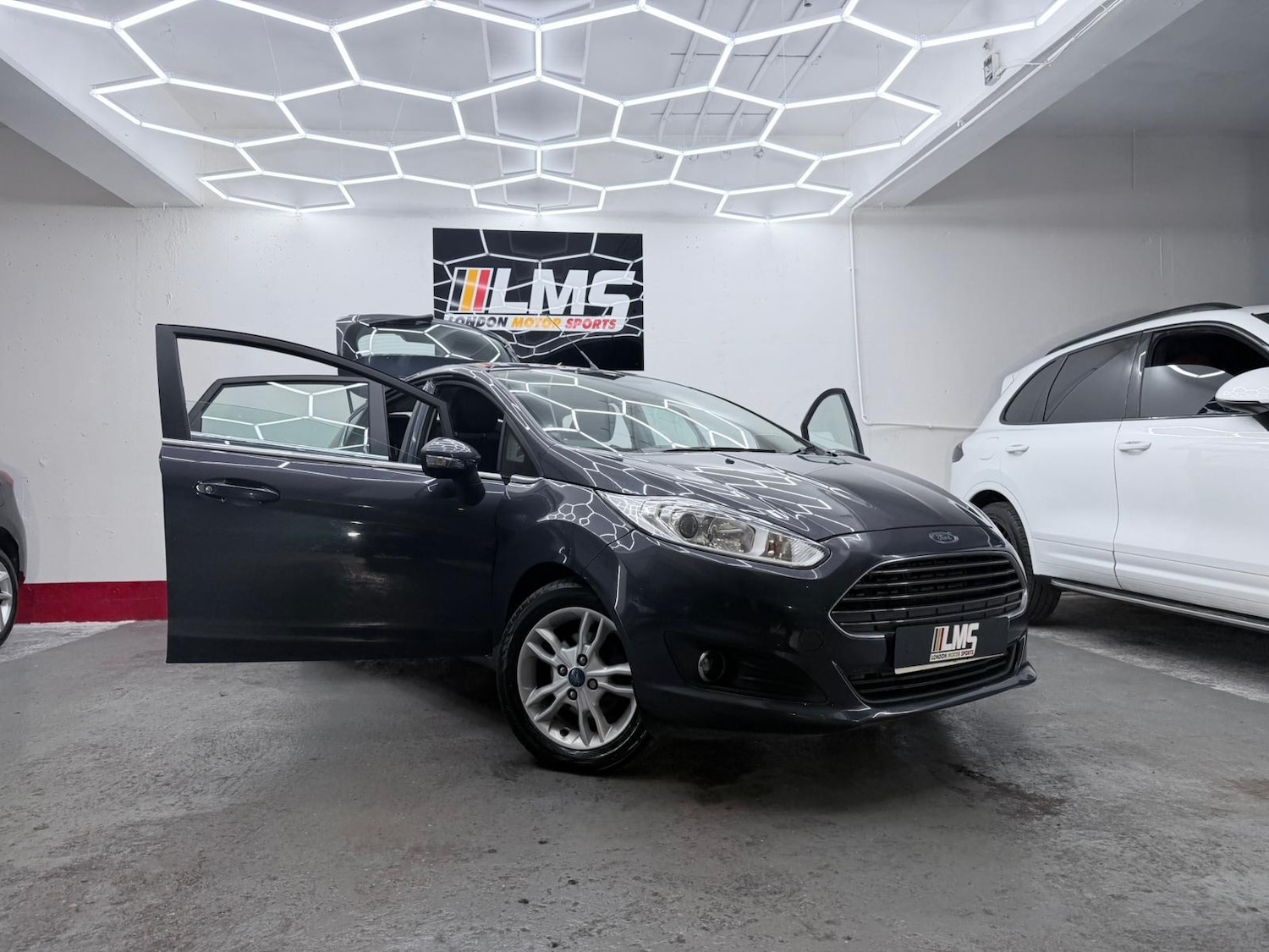 Used Ford Fiesta 2015 for sale - 76476268: Photo 22