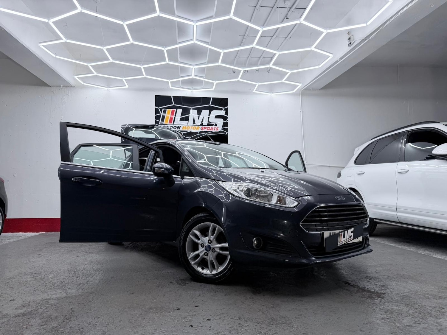 Used Ford Fiesta 2015 for sale - 76476268: Photo 23