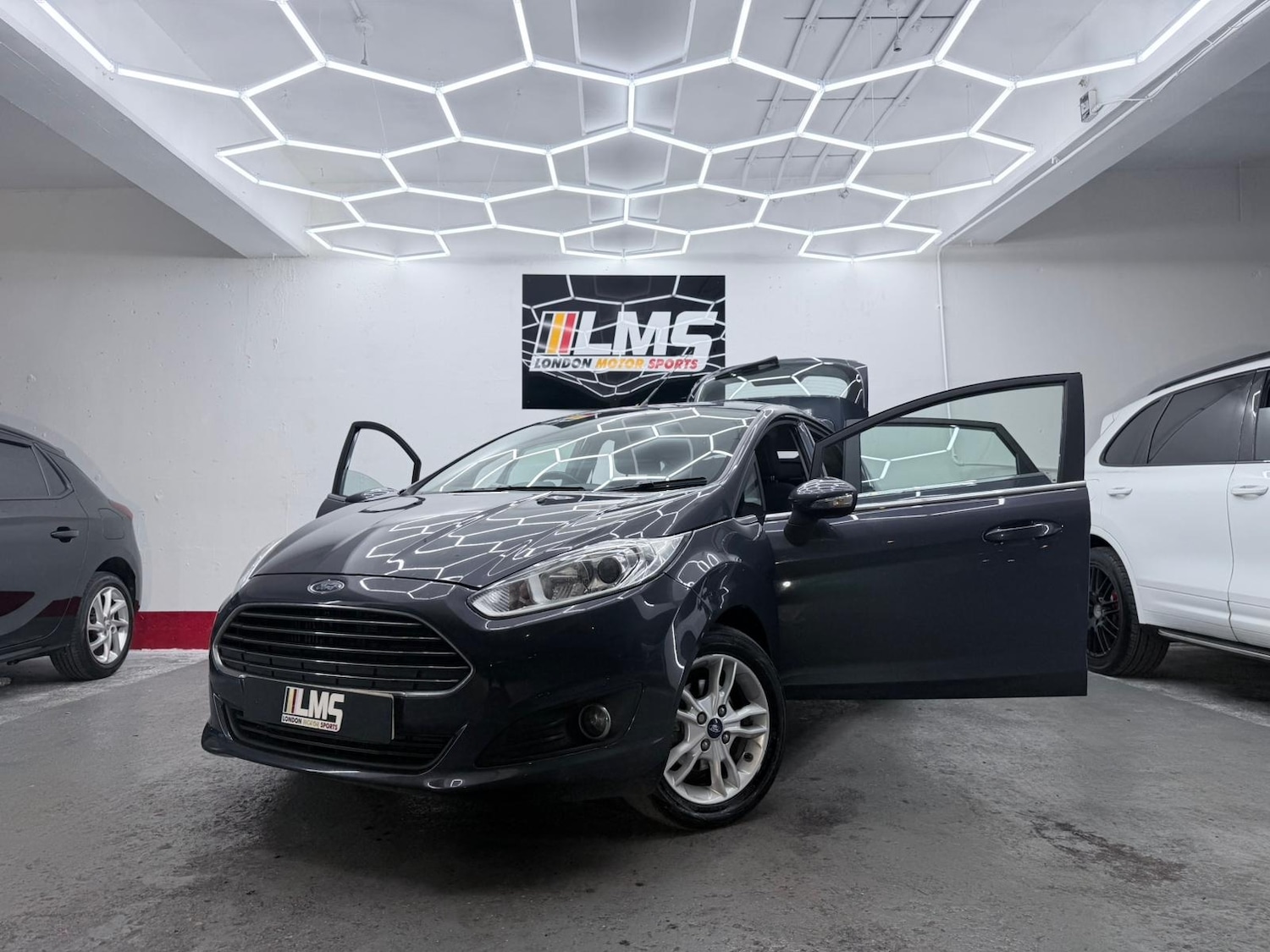 Used Ford Fiesta 2015 for sale - 76476268: Photo 5