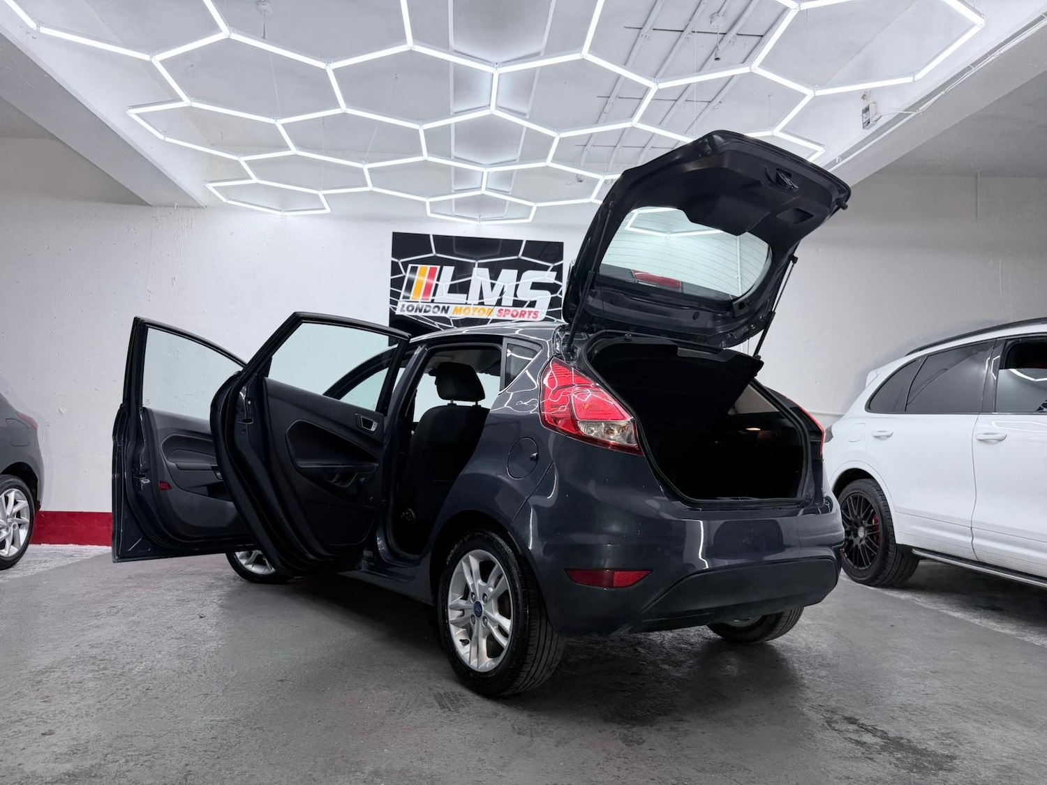 Used Ford Fiesta 2015 for sale - 76476268: Photo 65