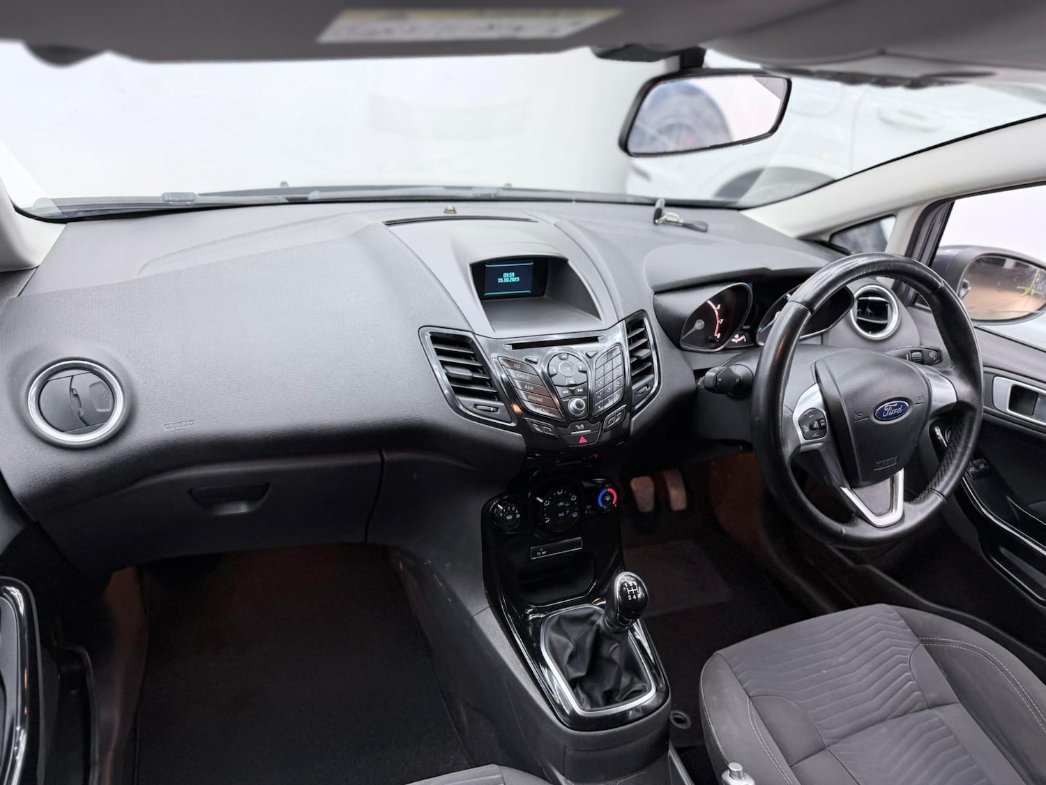 Used Ford Fiesta 2015 for sale - 76476268: Photo 74