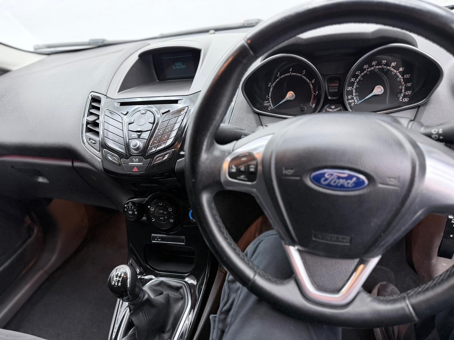 Used Ford Fiesta 2015 for sale - 76476268: Photo 76