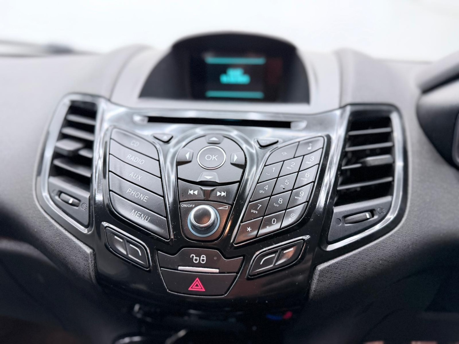 Used Ford Fiesta 2015 for sale - 76476268: Photo 83