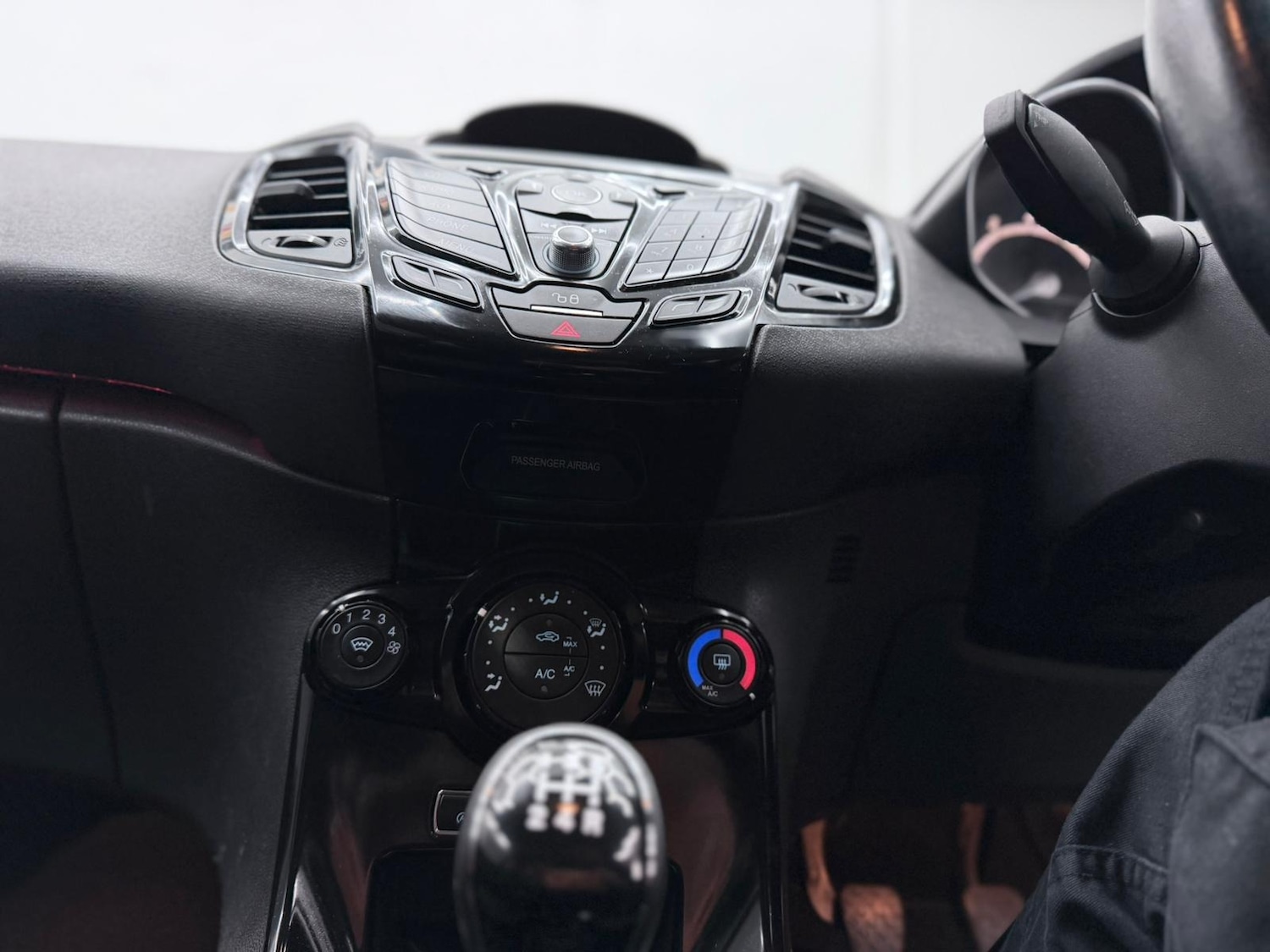 Used Ford Fiesta 2015 for sale - 76476268: Photo 84