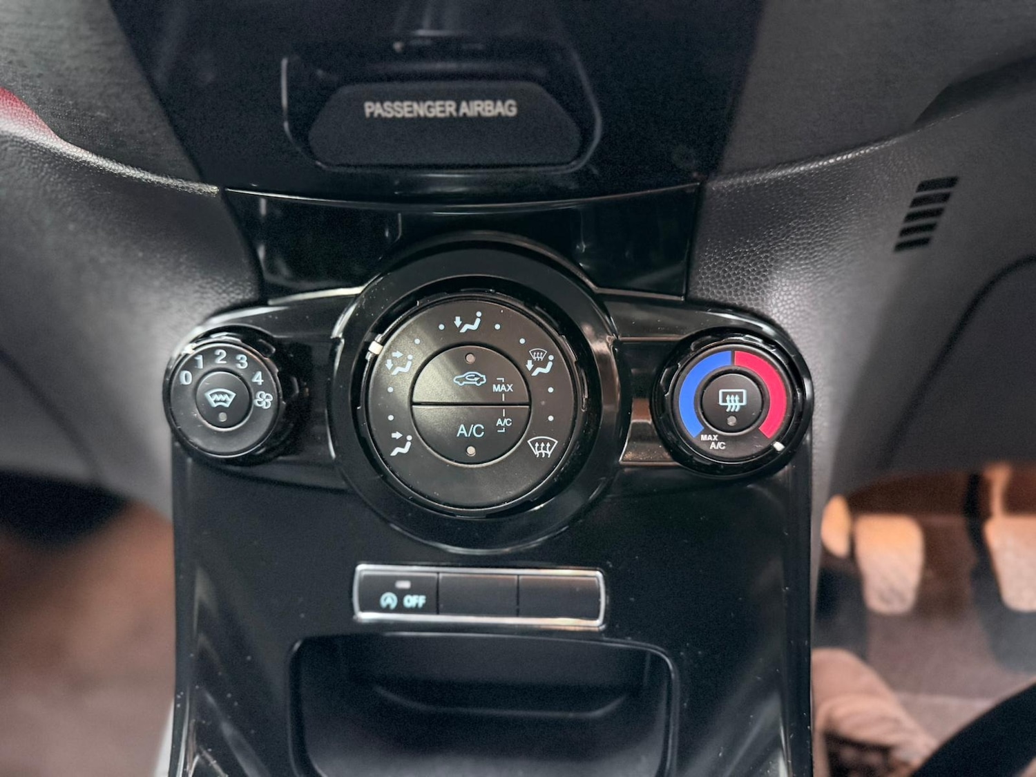 Used Ford Fiesta 2015 for sale - 76476268: Photo 85