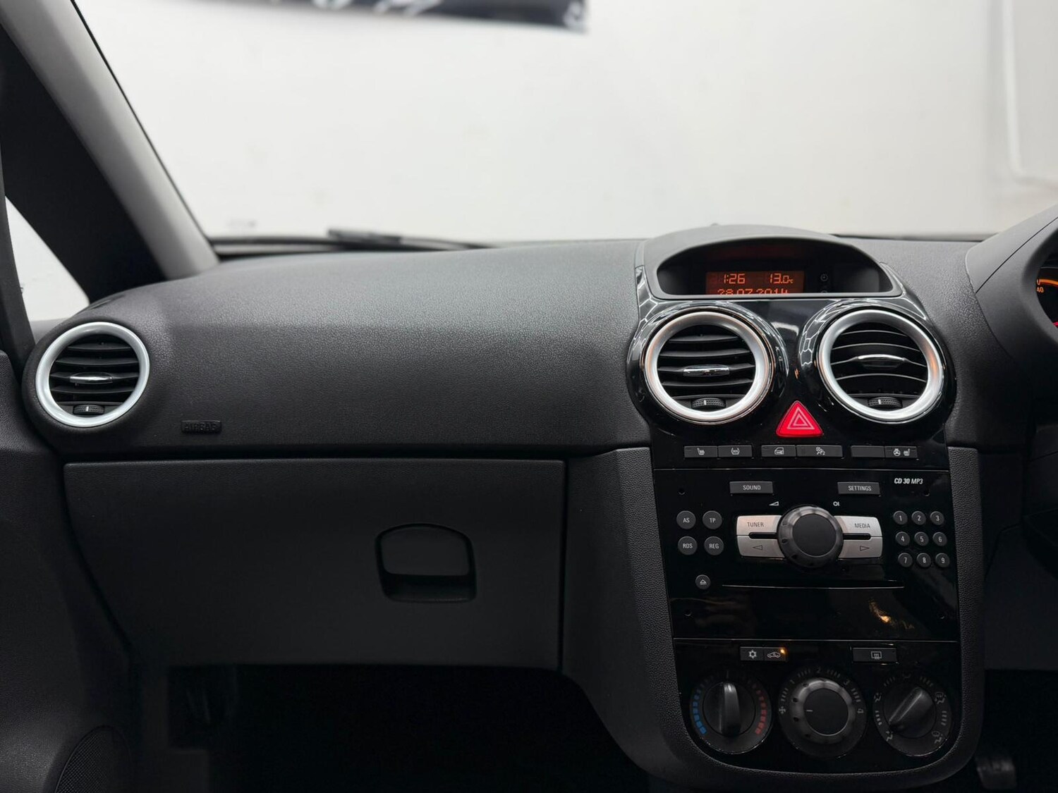 Used Vauxhall Corsa 2014 for sale - 77195053: Photo 44