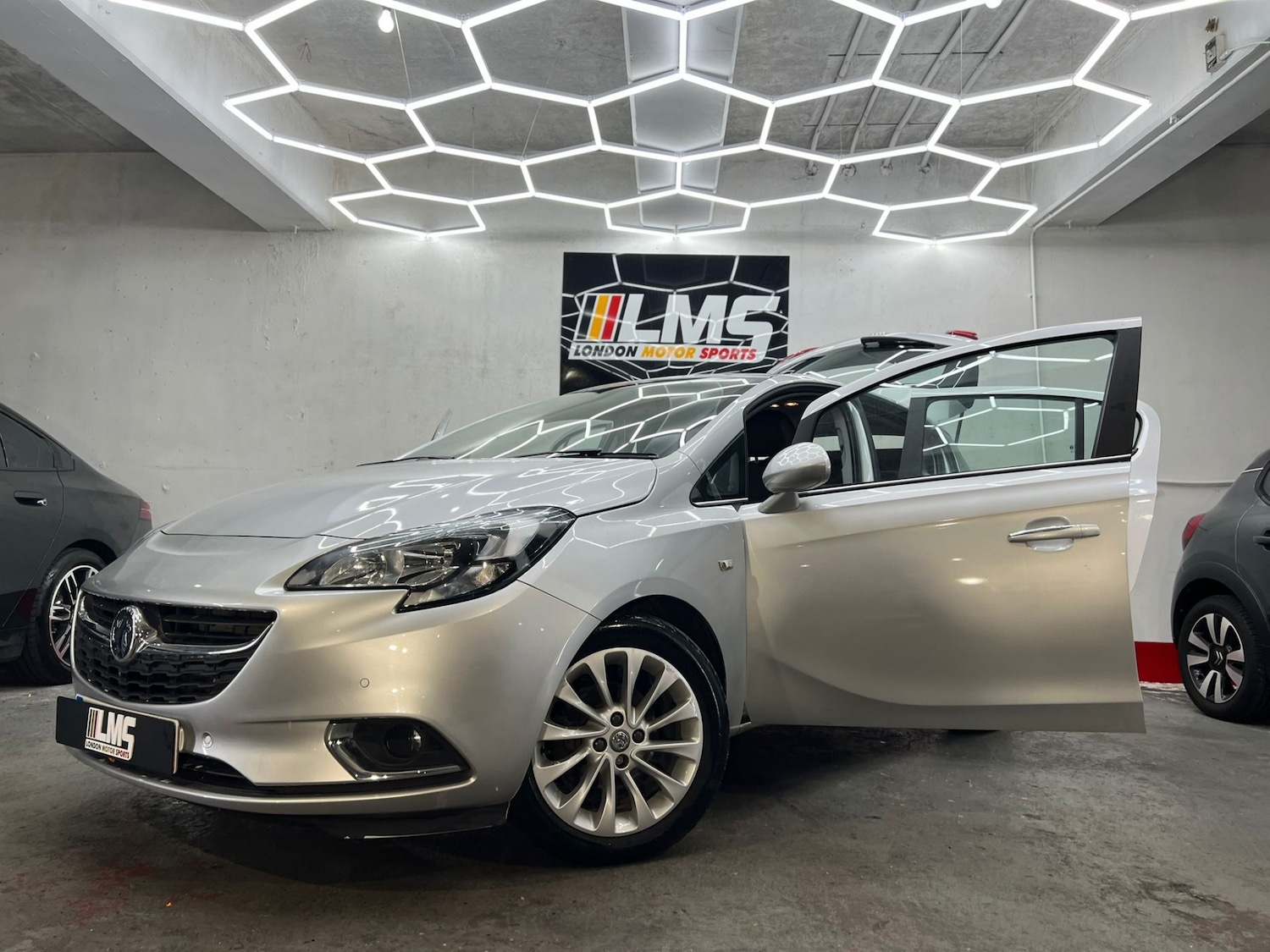 Used Vauxhall Corsa 2015 for sale - 77675247: Photo 17