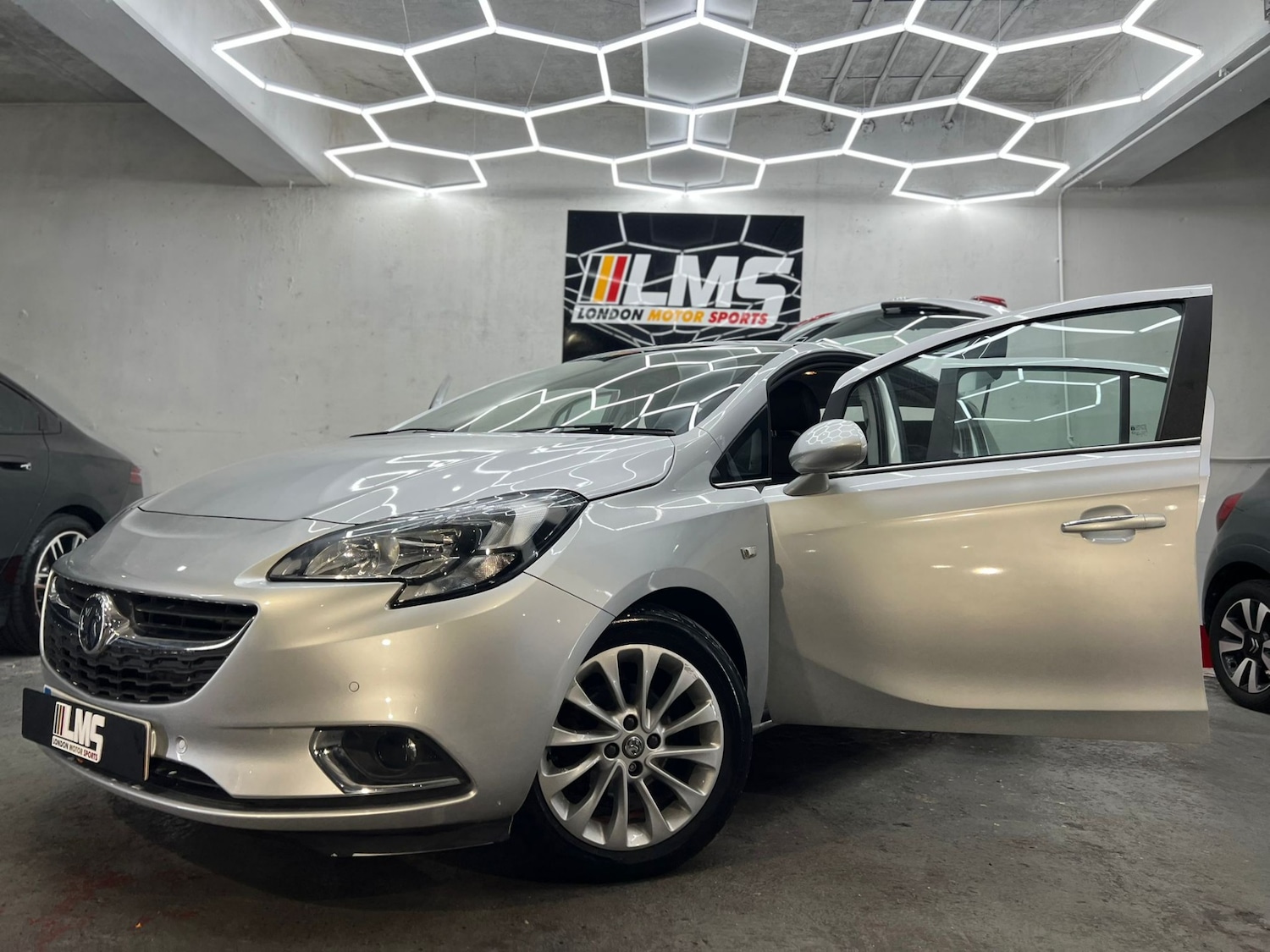 Used Vauxhall Corsa 2015 for sale - 77675247: Photo 18