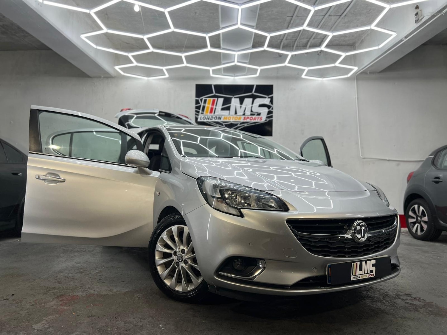 Used Vauxhall Corsa 2015 for sale - 77675247: Photo 32