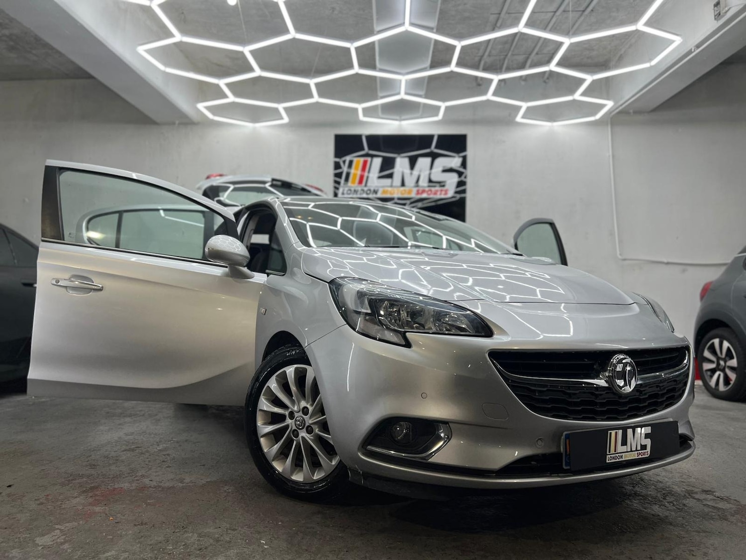Used Vauxhall Corsa 2015 for sale - 77675247: Photo 33