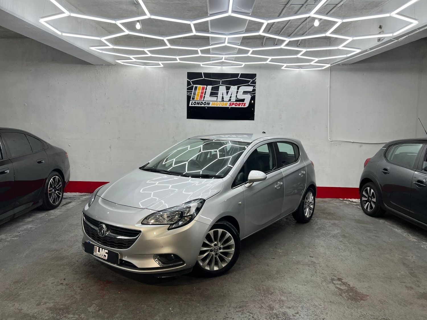 Used Vauxhall Corsa 2015 for sale - 77675247: Photo 4