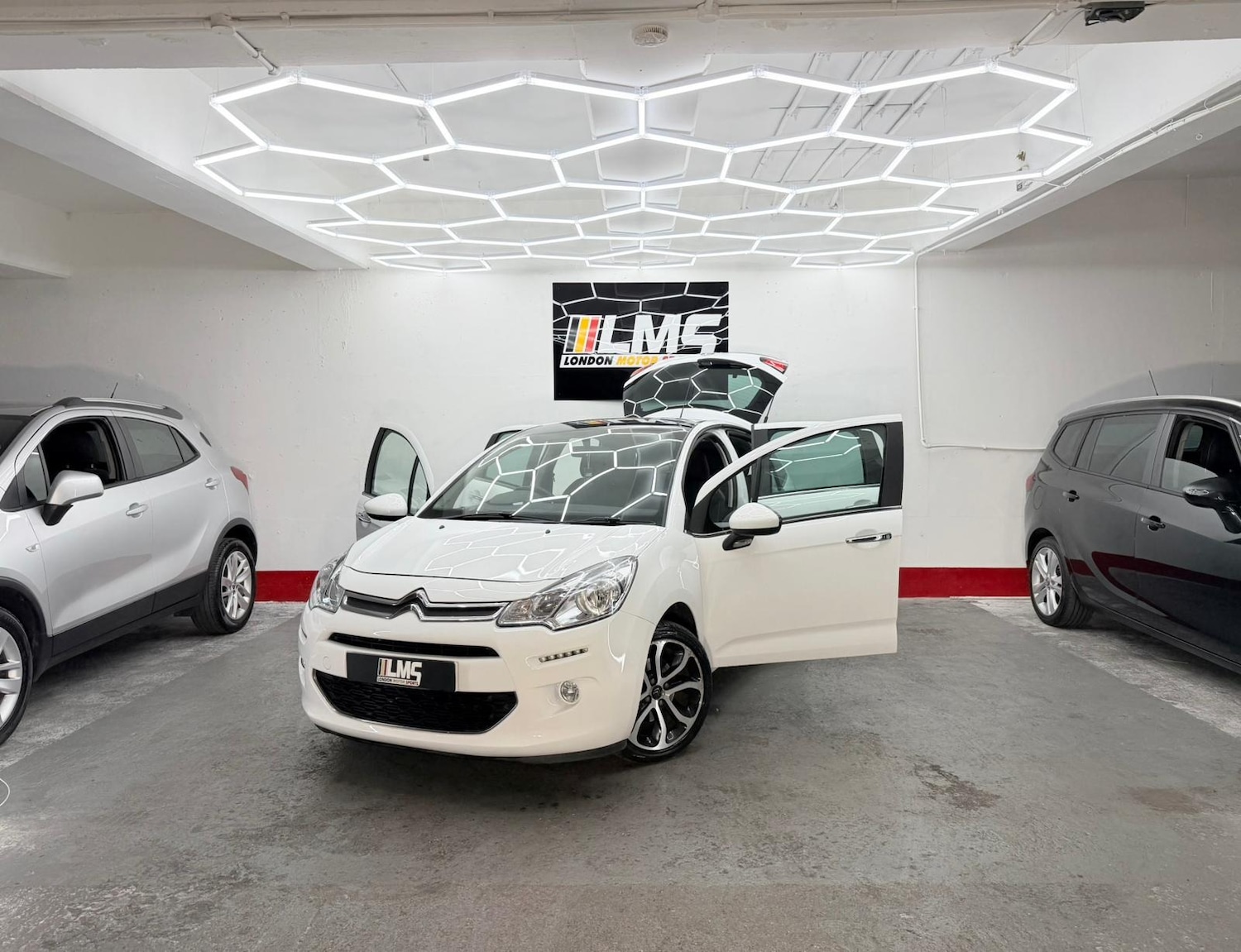 Used Citroen C3 2016 for sale - 76637168: Photo 11