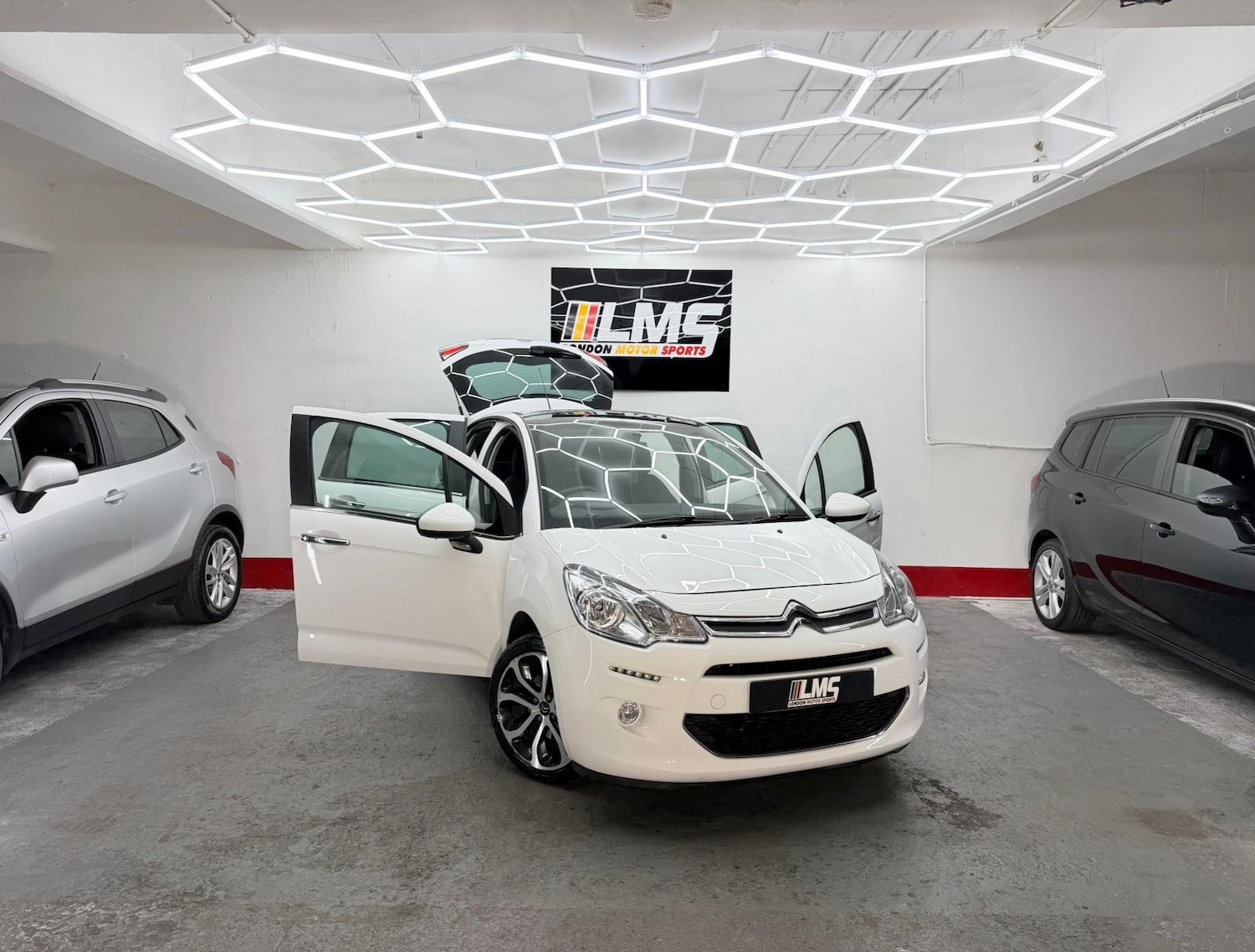 Used Citroen C3 2016 for sale - 76637168: Photo 35