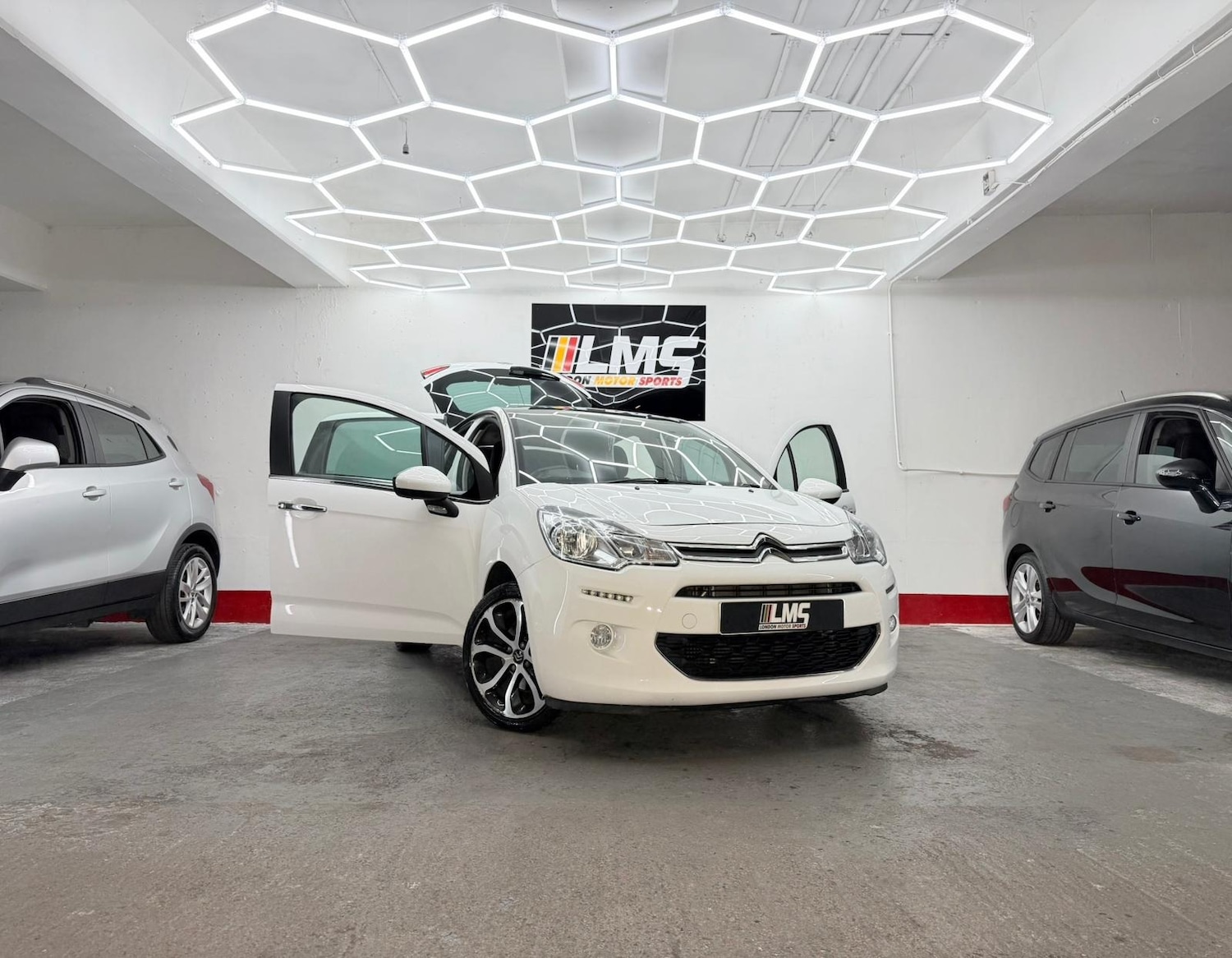 Used Citroen C3 2016 for sale - 76637168: Photo 37