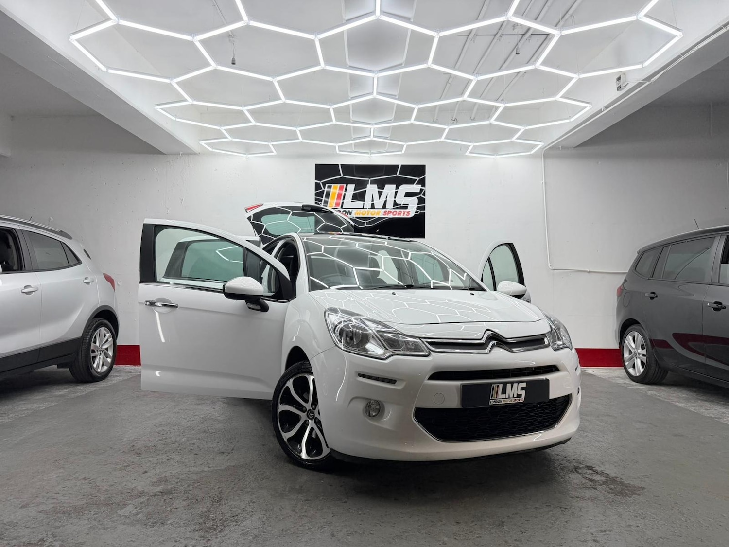 Used Citroen C3 2016 for sale - 76637168: Photo 40