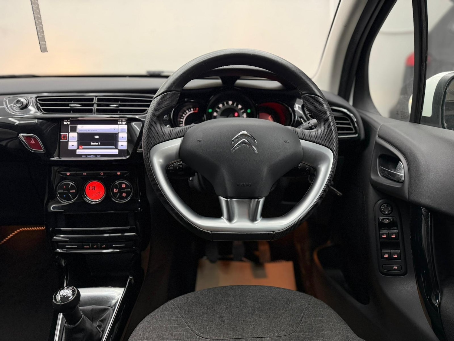 Used Citroen C3 2016 for sale - 76637168: Photo 49