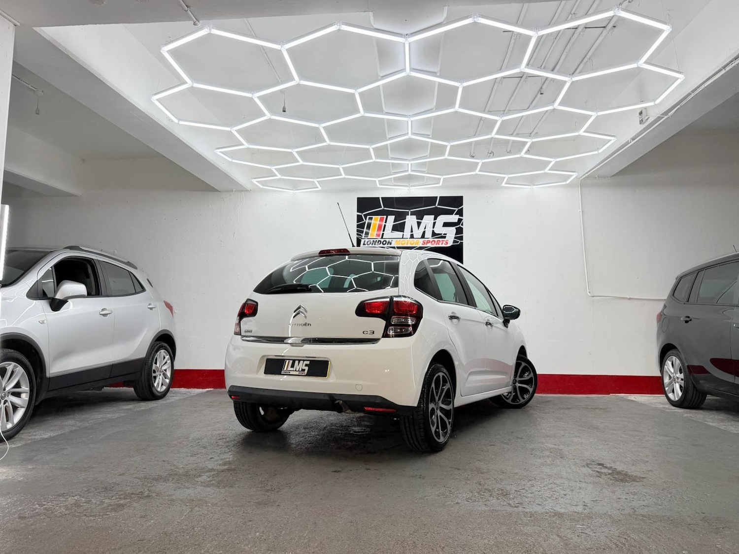 Used Citroen C3 2016 for sale - 76637168: Photo 77