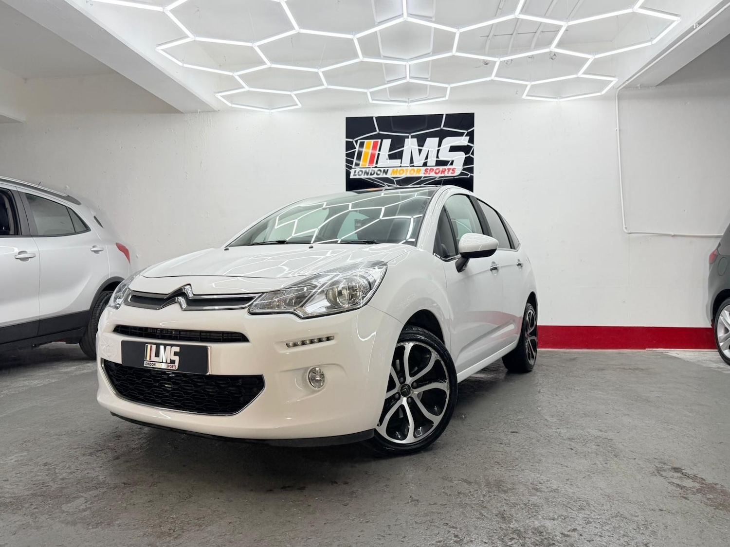 Used Citroen C3 2016 for sale - 76637168: Photo 8