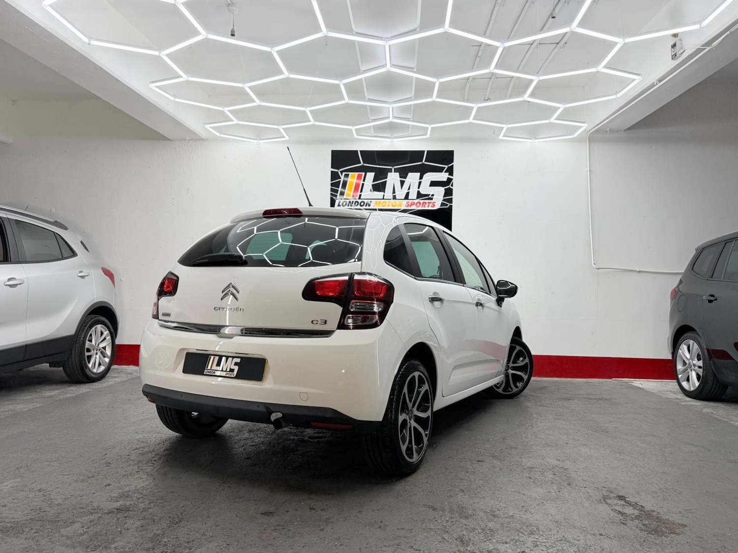 Used Citroen C3 2016 for sale - 76637168: Photo 85