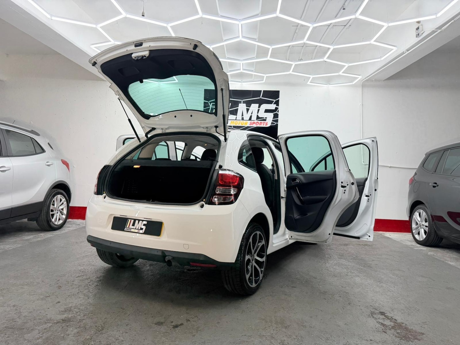 Used Citroen C3 2016 for sale - 76637168: Photo 99