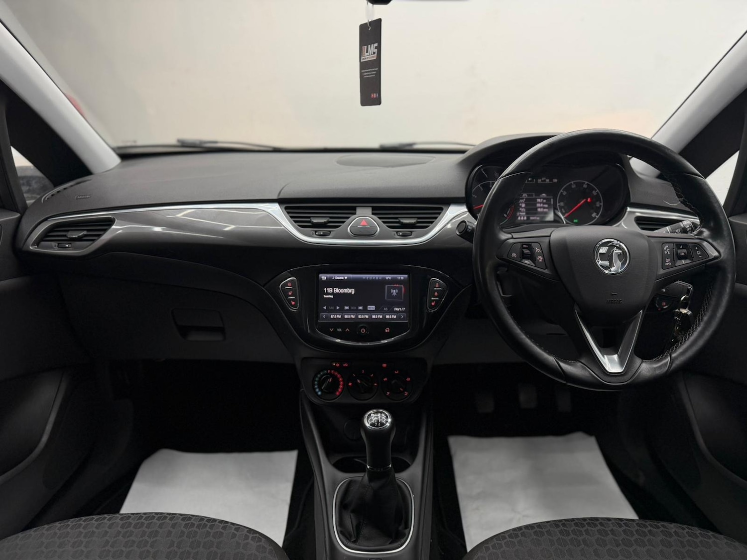 Used Vauxhall Corsa 2015 for sale - 77001808: Photo 38