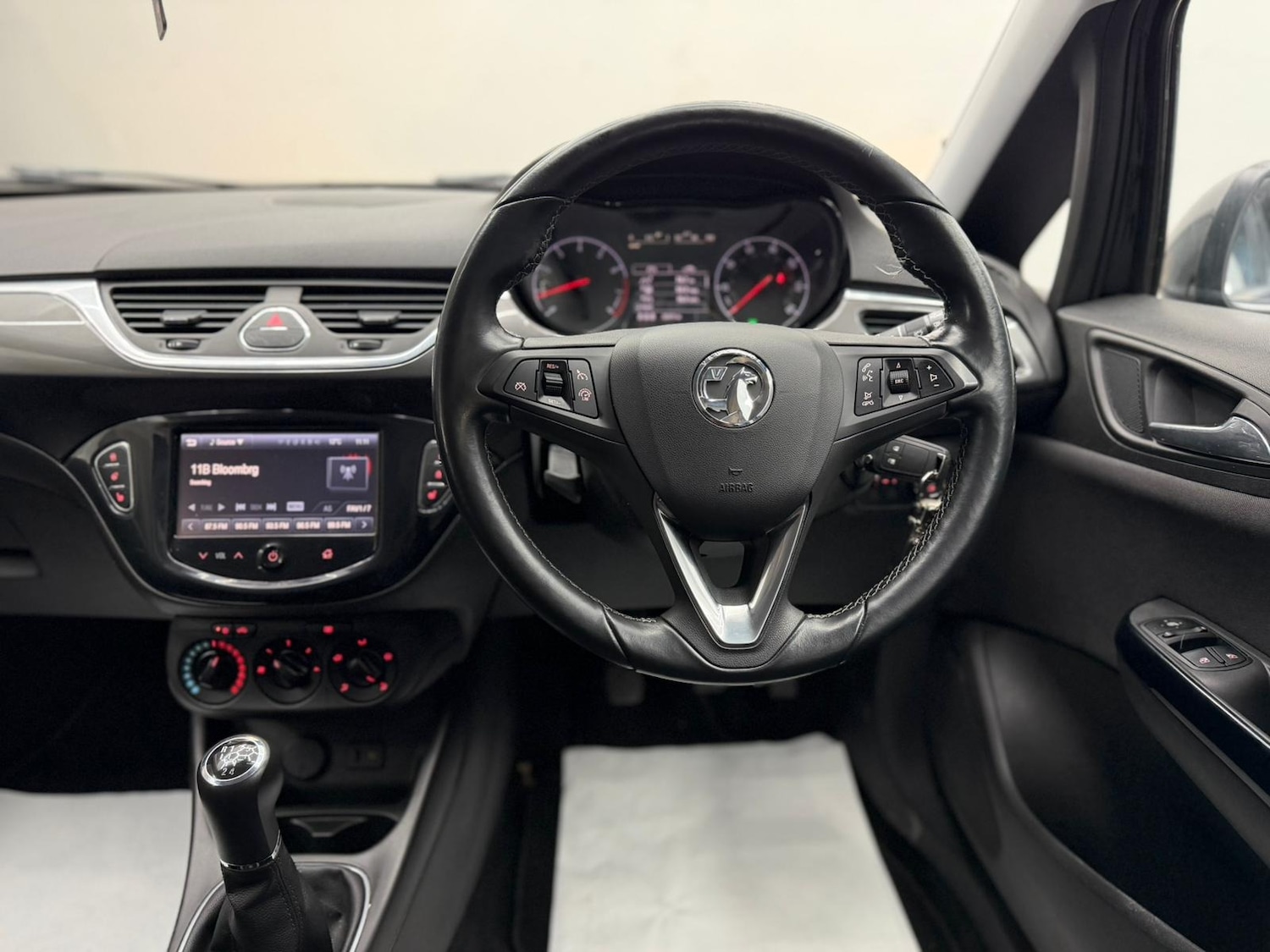 Used Vauxhall Corsa 2015 for sale - 77001808: Photo 39