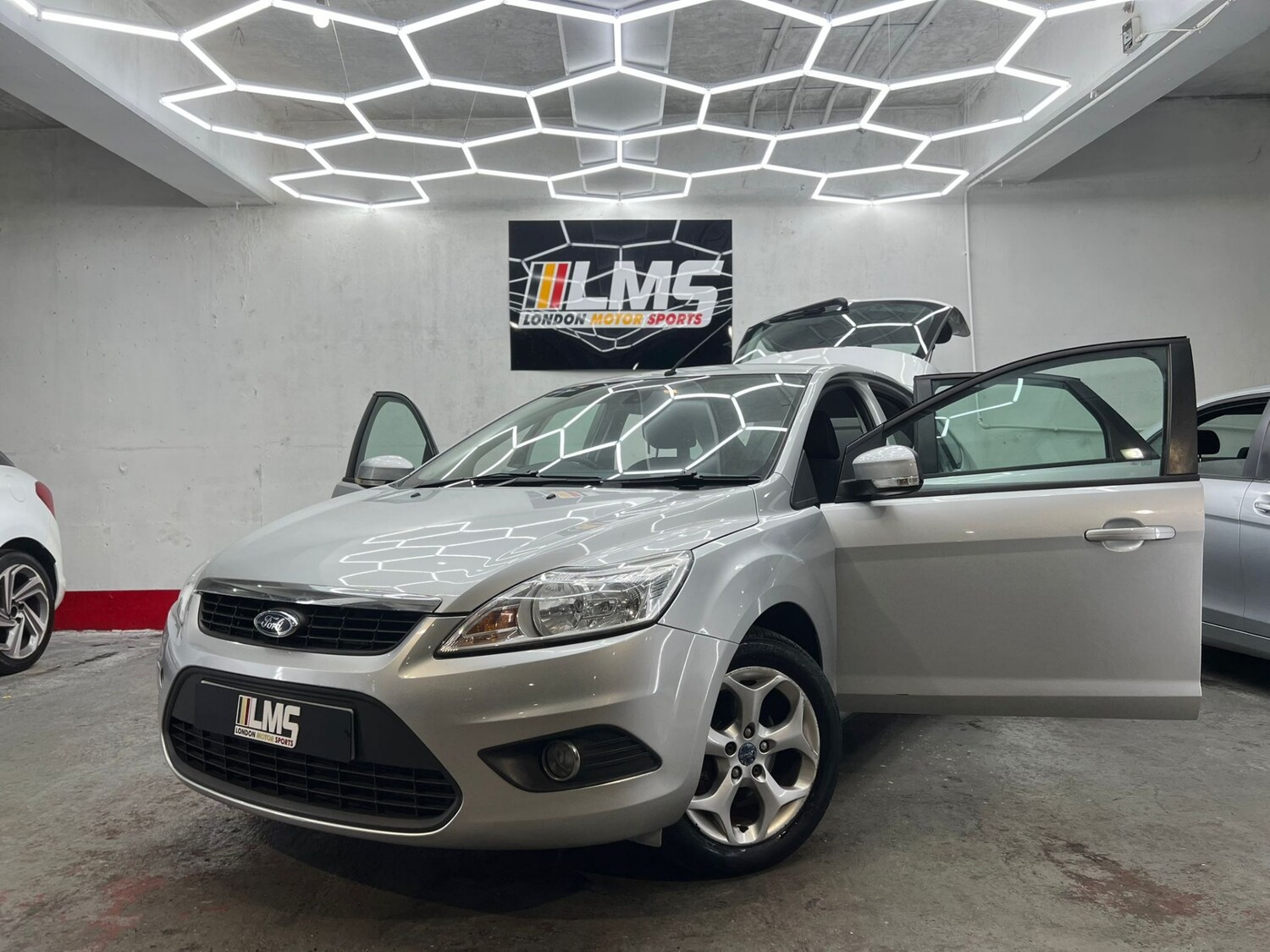 Used Ford Focus 2010 for sale - 78106427: Photo 16
