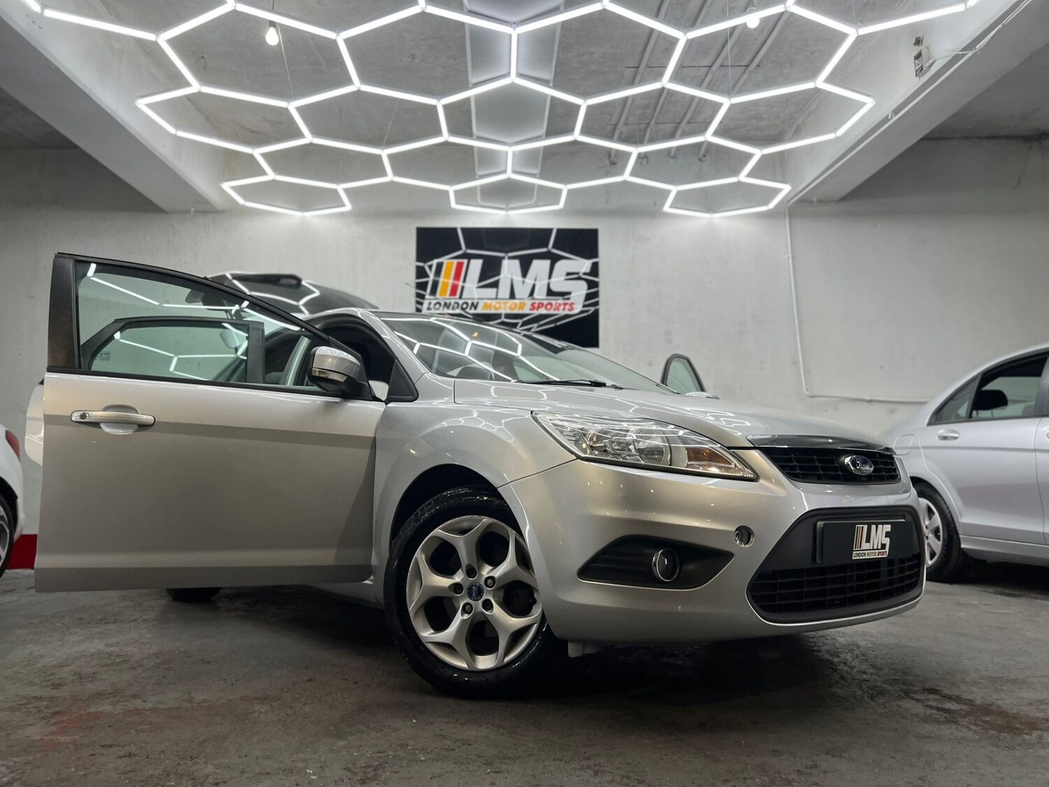 Used Ford Focus 2010 for sale - 78106427: Photo 33