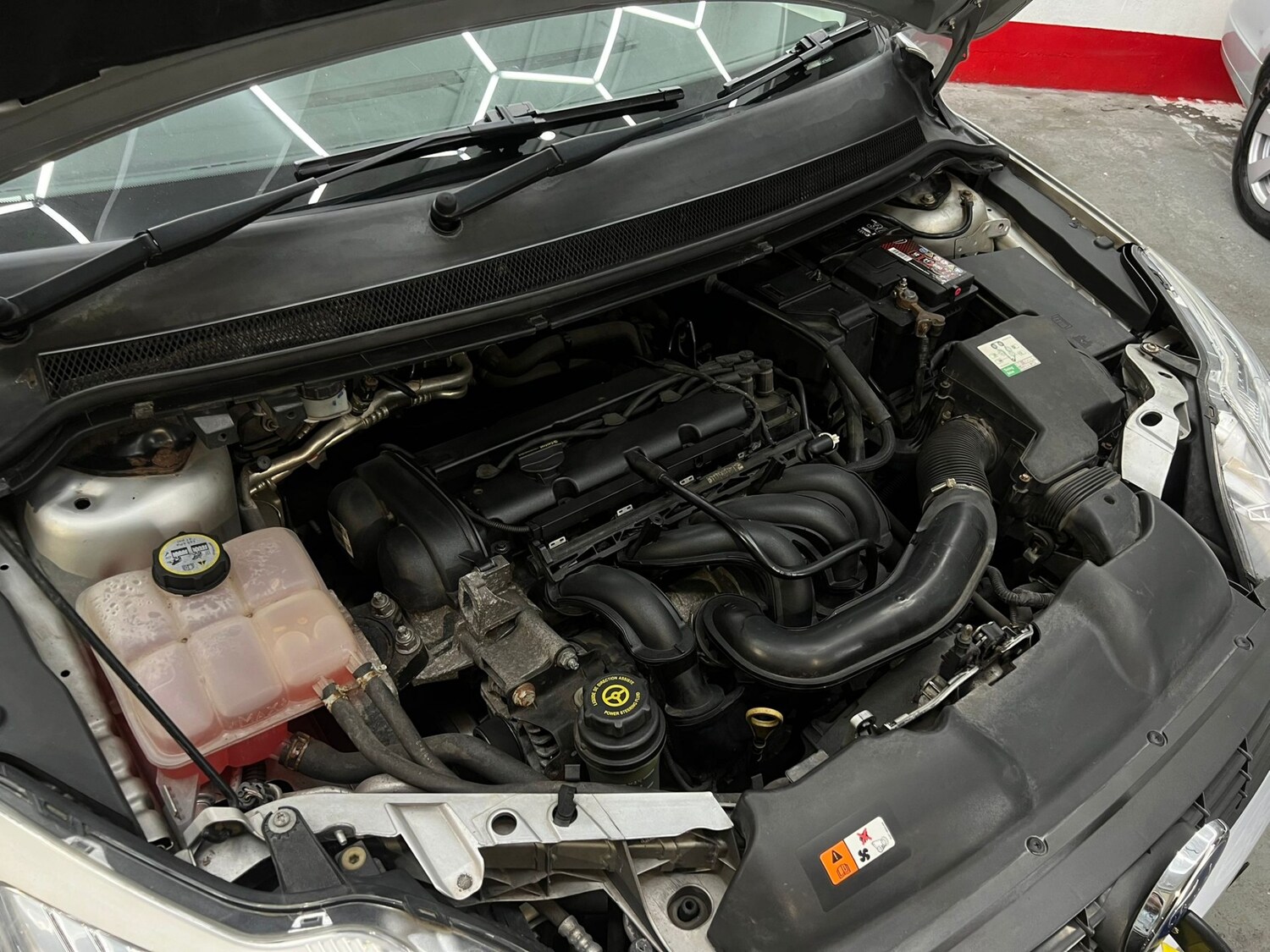 Used Ford Focus 2010 for sale - 78106427: Photo 34