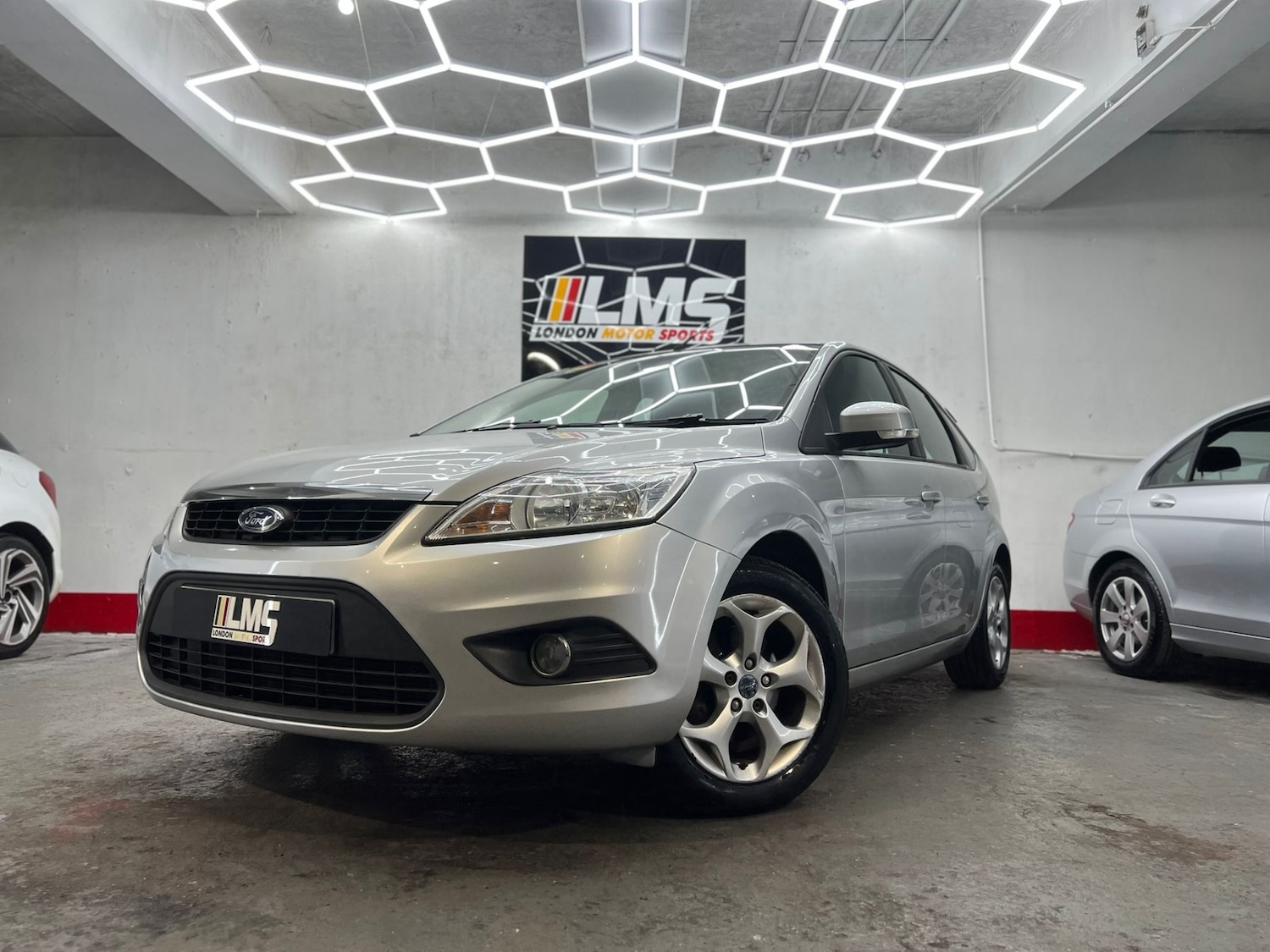 Used Ford Focus 2010 for sale - 78106427: Photo 5