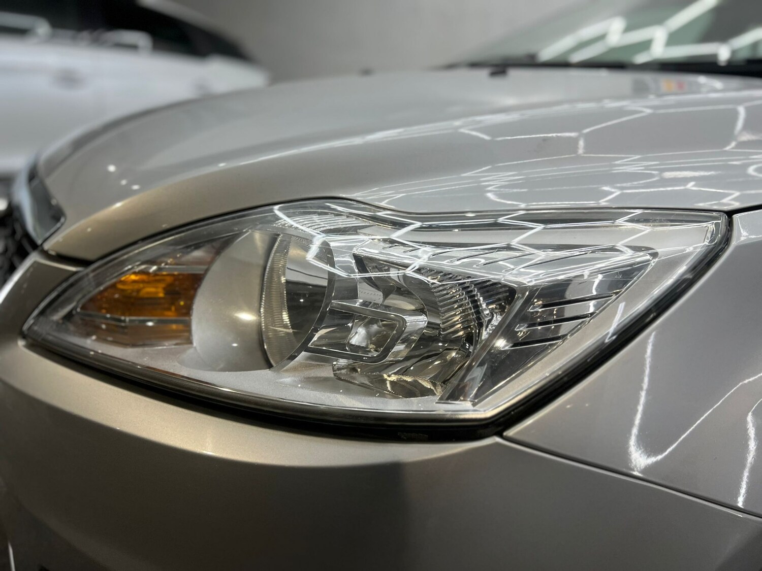 Used Ford Focus 2010 for sale - 78106427: Photo 7