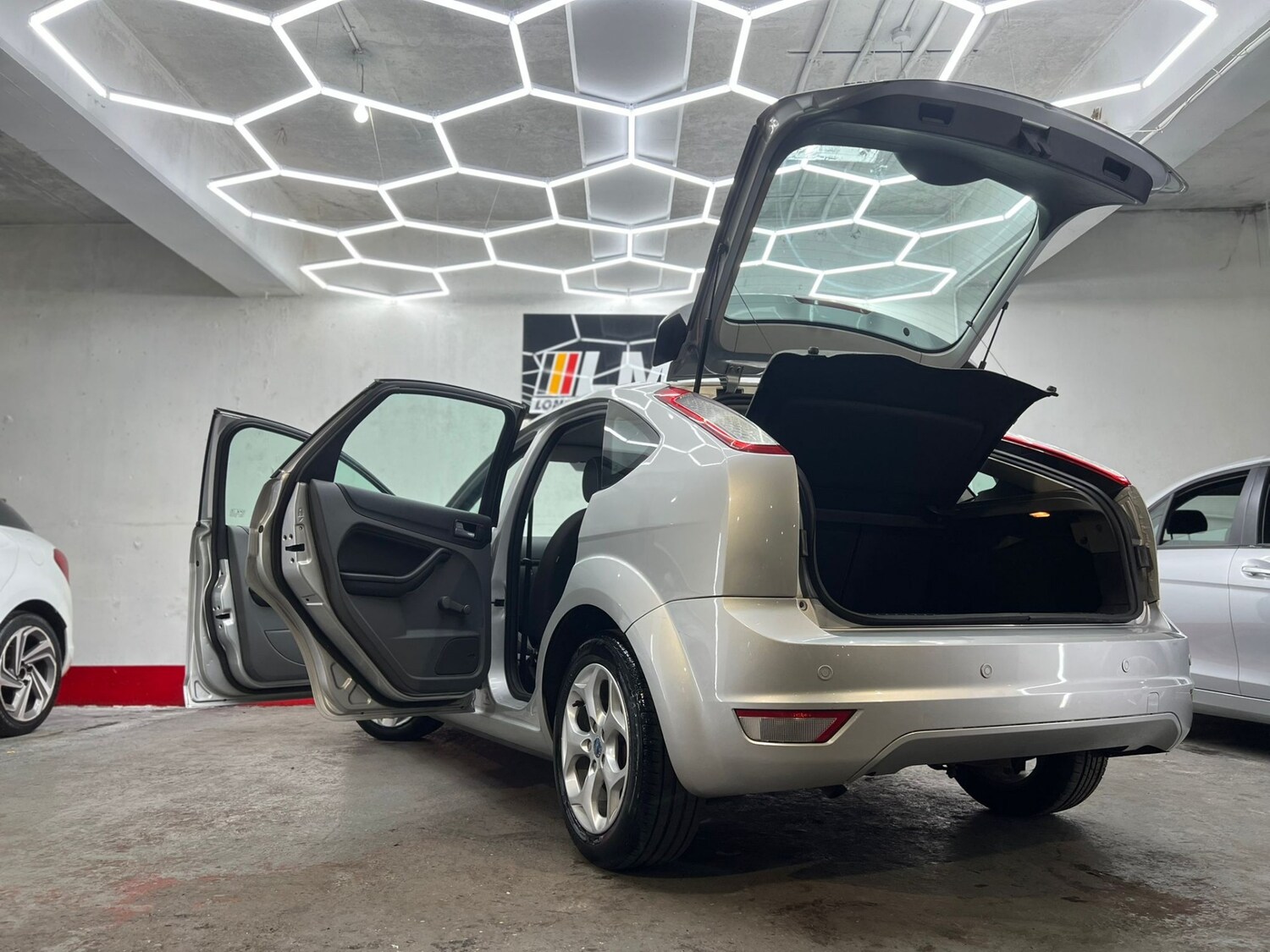 Used Ford Focus 2010 for sale - 78106427: Photo 70