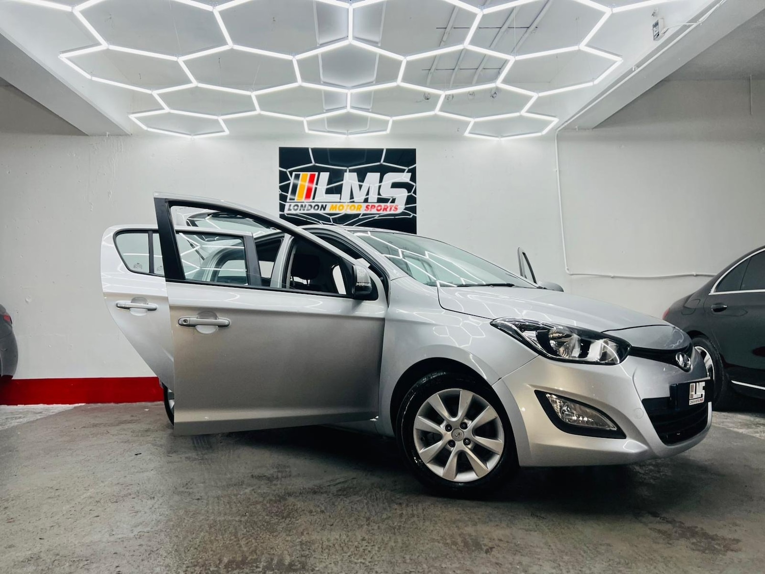 Used Hyundai i20 2014 for sale - 77079284: Photo 26