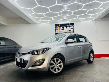 Used Hyundai i20 2014 for sale - 77079284: Photo