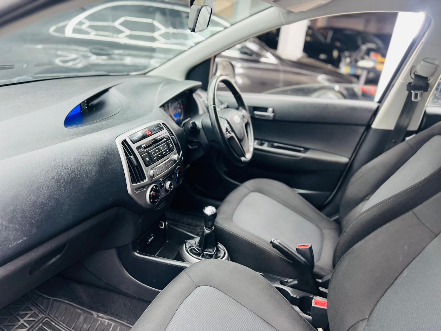 Used Hyundai i20 2014 for sale - 77079284: Photo 32