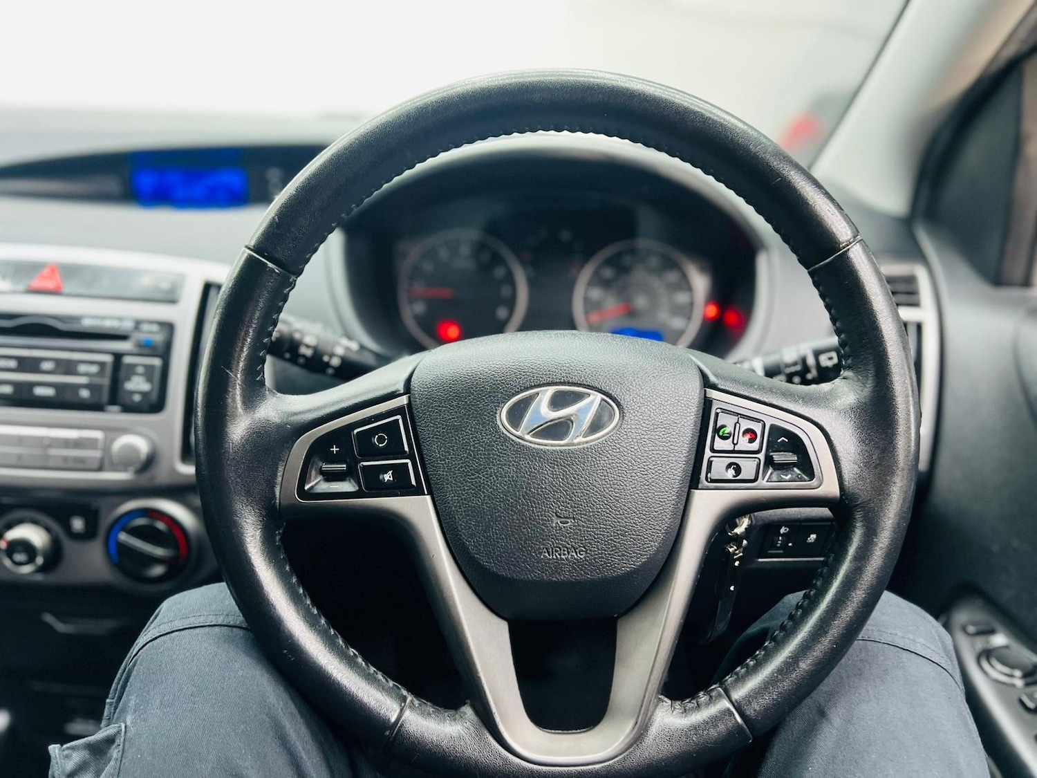 Used Hyundai i20 2014 for sale - 77079284: Photo 41