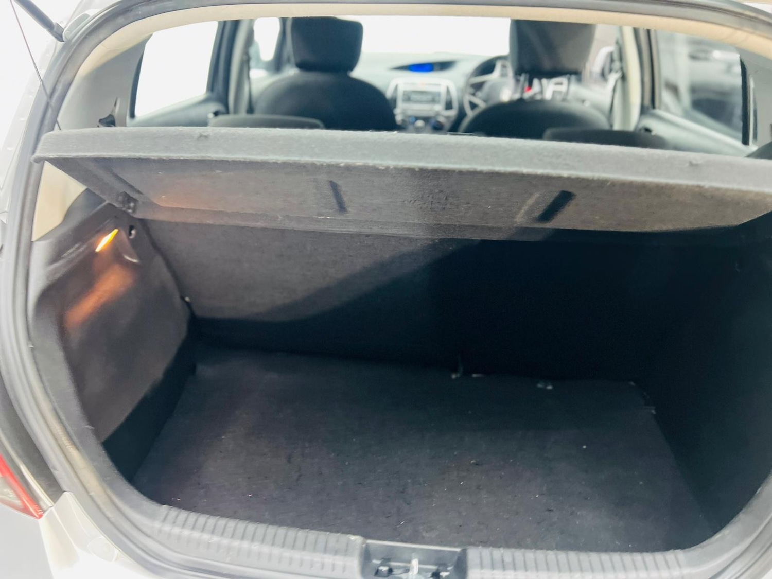 Used Hyundai i20 2014 for sale - 77079284: Photo 86