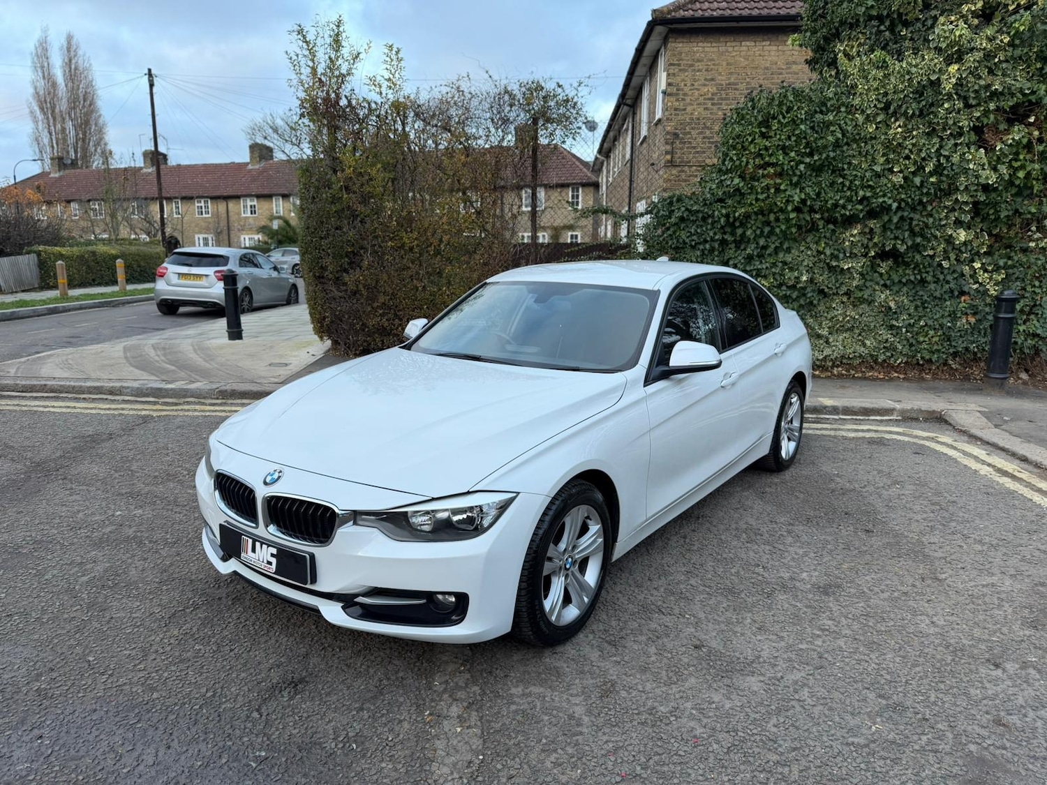Used BMW 3 Series 2013 for sale - 76971180: Photo 1