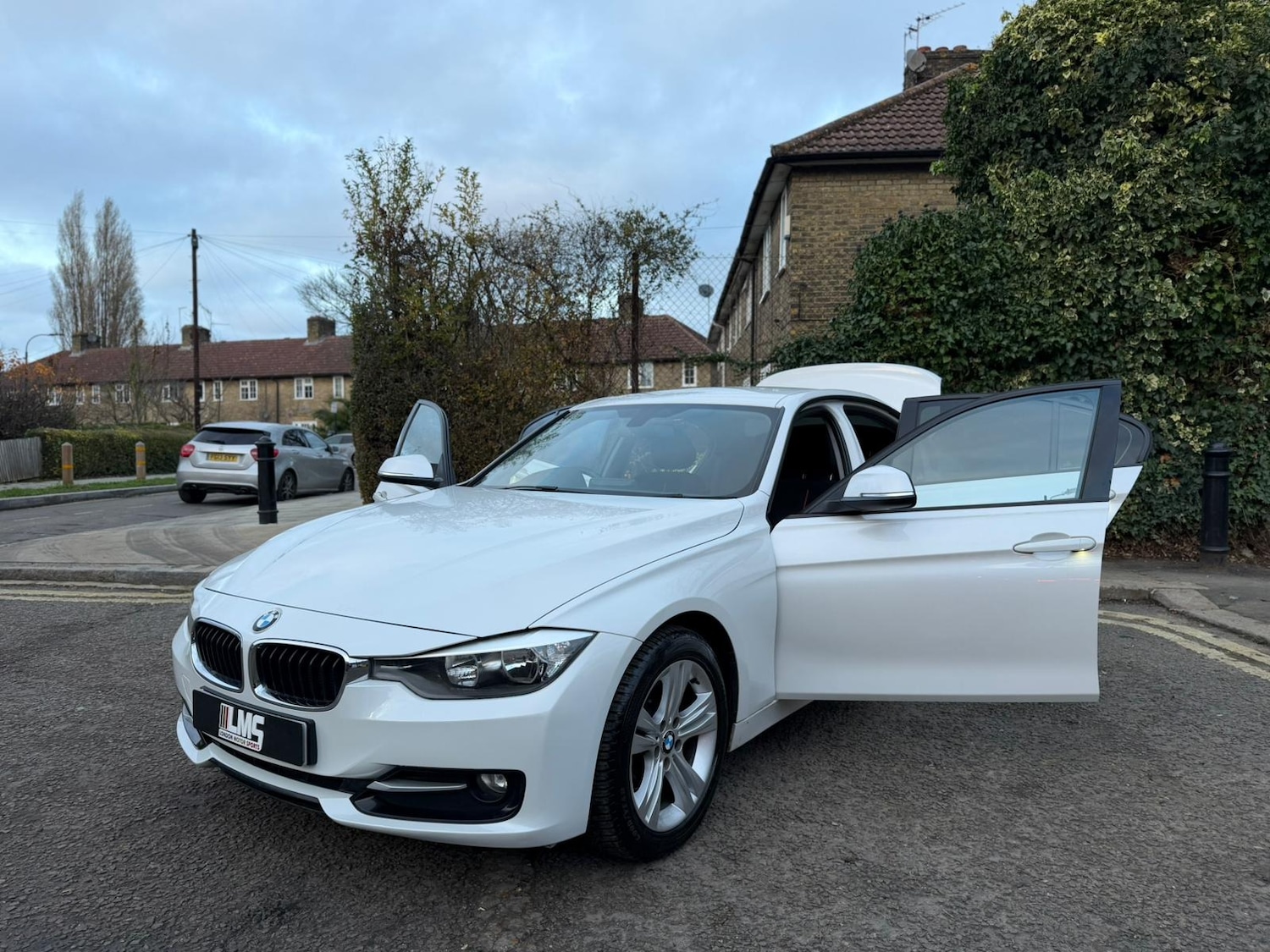 Used BMW 3 Series 2013 for sale - 76971180: Photo 10