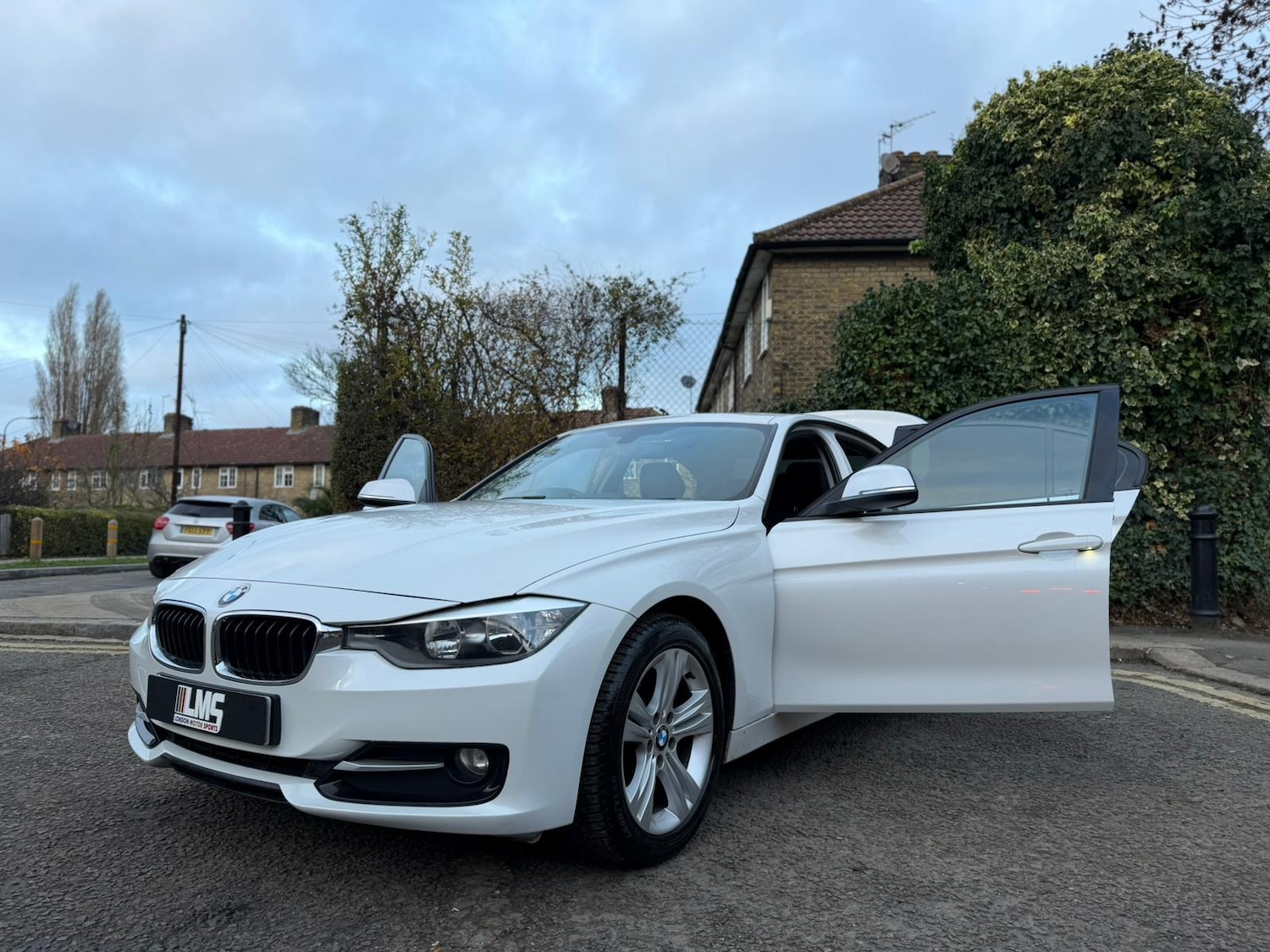 Used BMW 3 Series 2013 for sale - 76971180: Photo 11