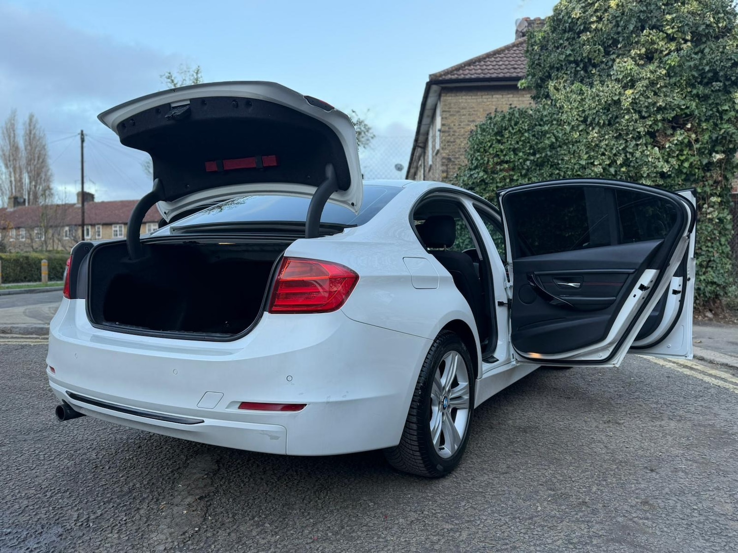 Used BMW 3 Series 2013 for sale - 76971180: Photo 62