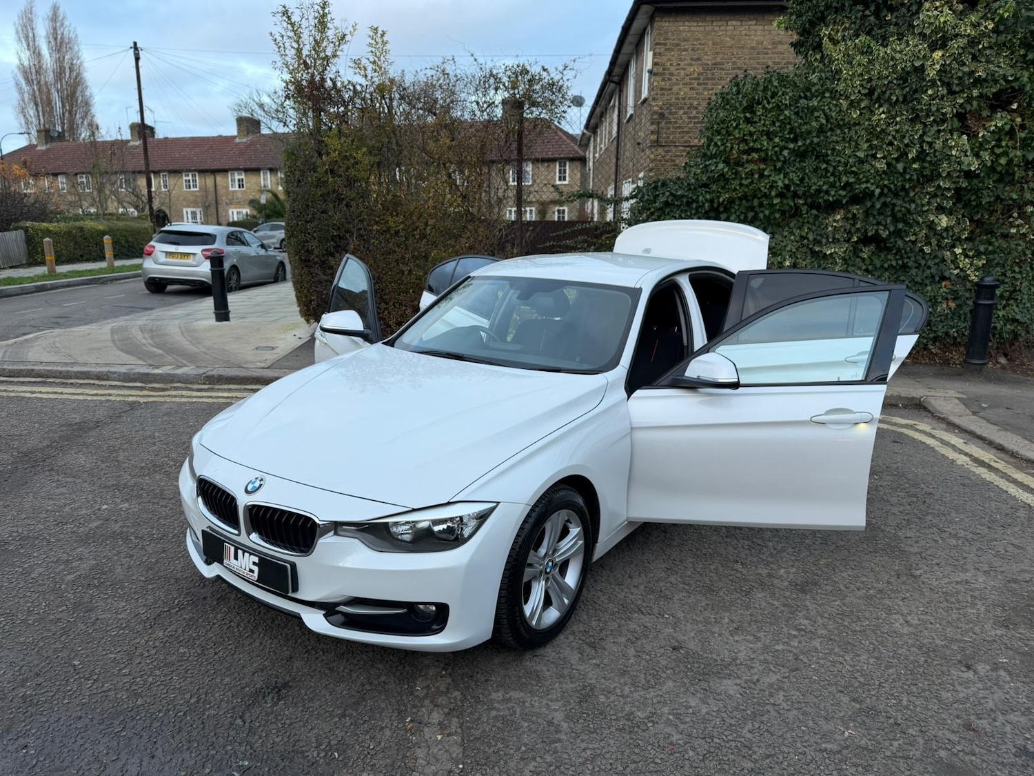 Used BMW 3 Series 2013 for sale - 76971180: Photo 8