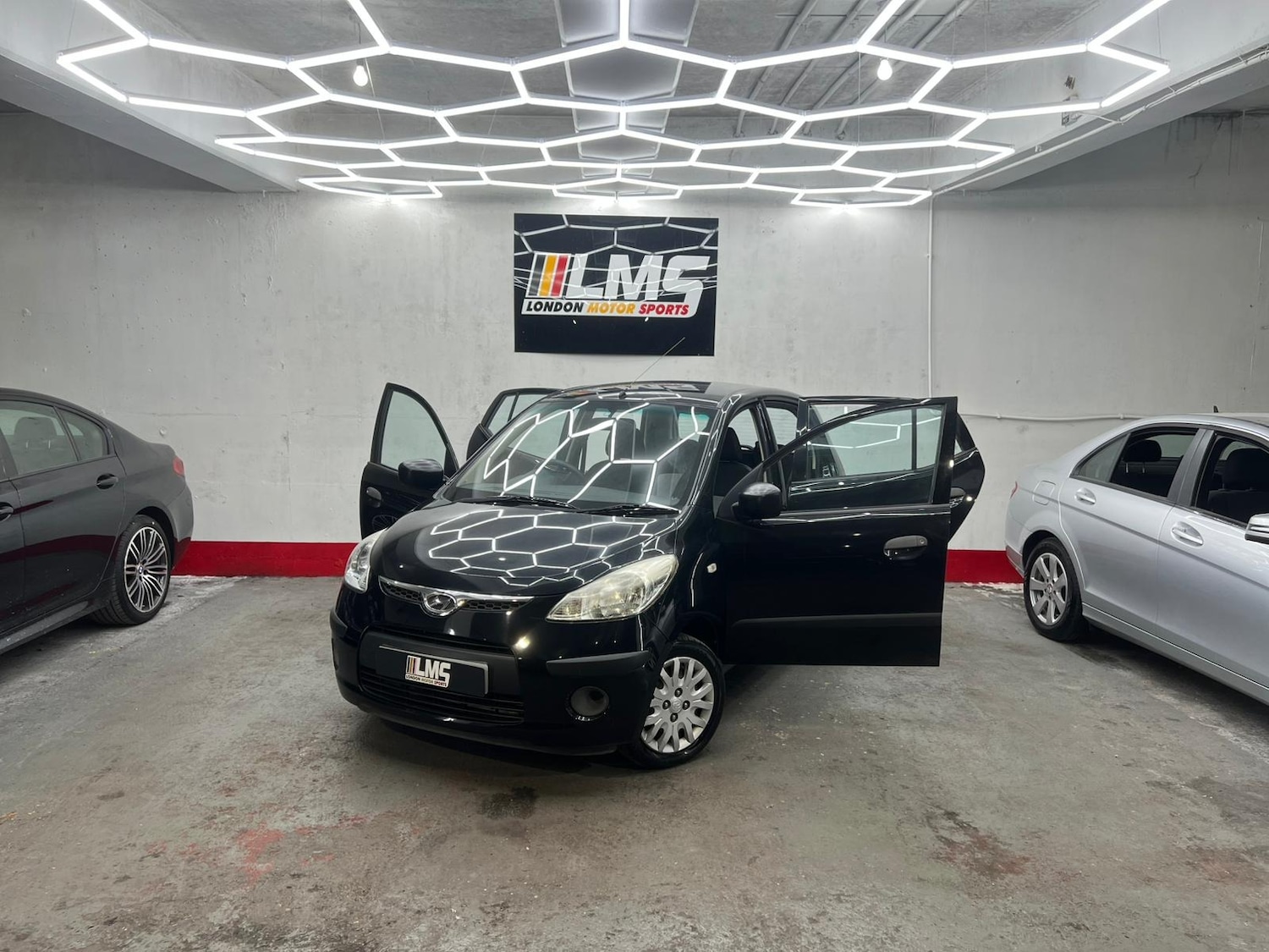 Used Hyundai i10 2010 for sale - 78190325: Photo 12