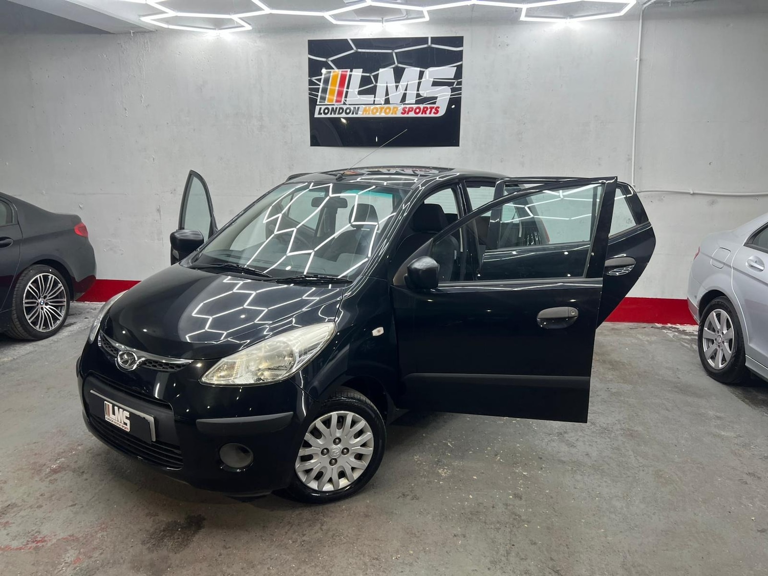 Used Hyundai i10 2010 for sale - 78190325: Photo 15