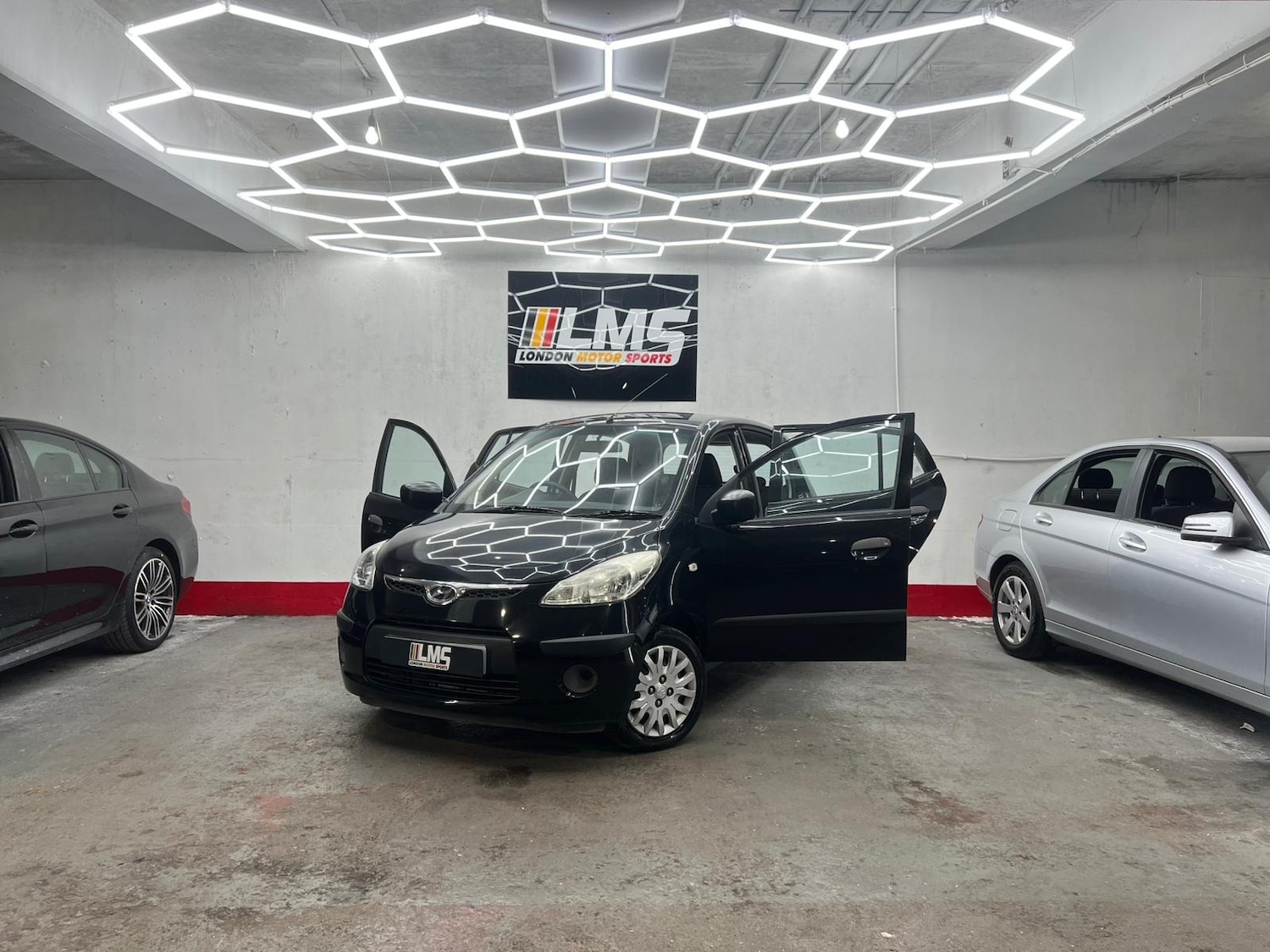 Used Hyundai i10 2010 for sale - 78190325: Photo 16