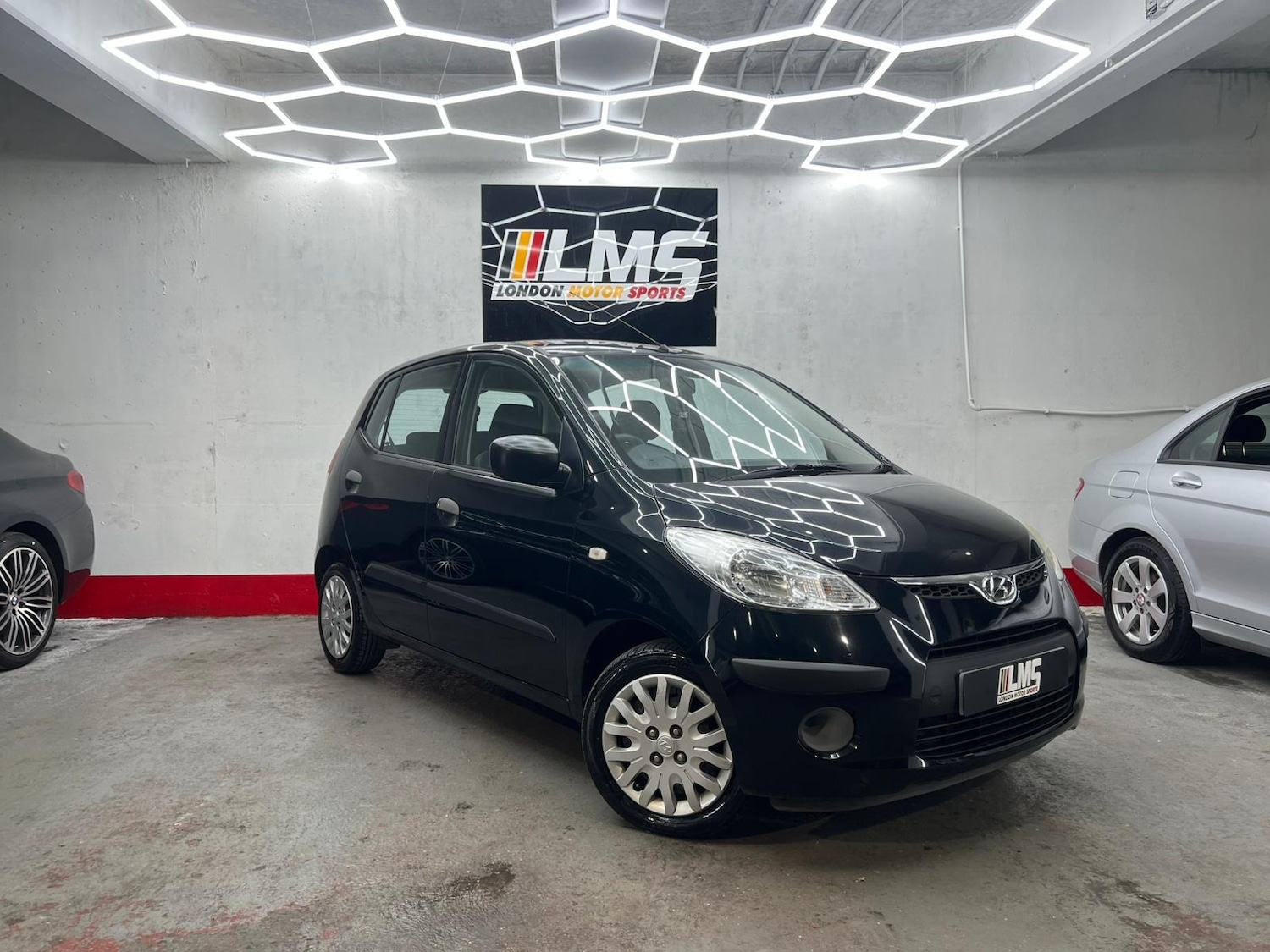 Used Hyundai i10 2010 for sale - 78190325: Photo 31